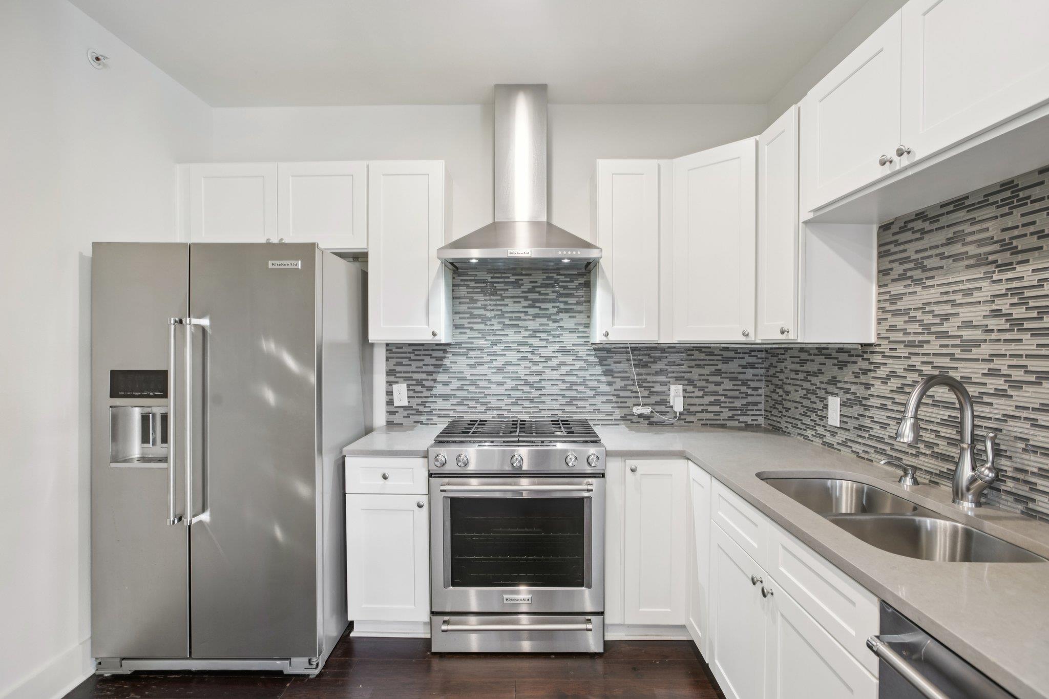 908 Nueces St # 28, Austin, TX 78701