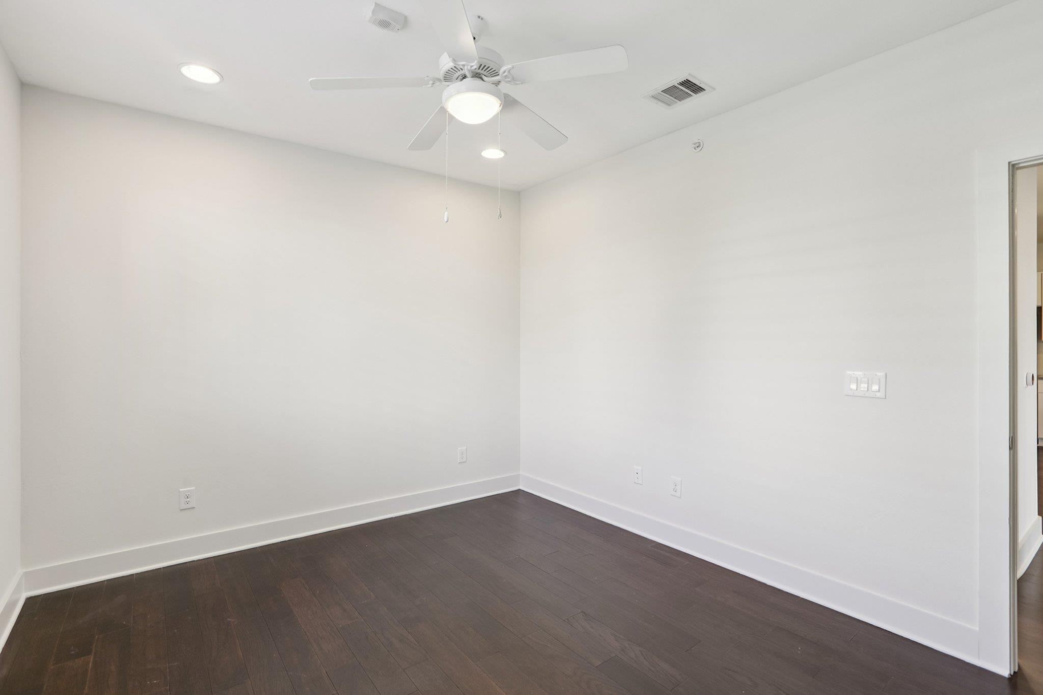 908 Nueces St # 28, Austin, TX 78701