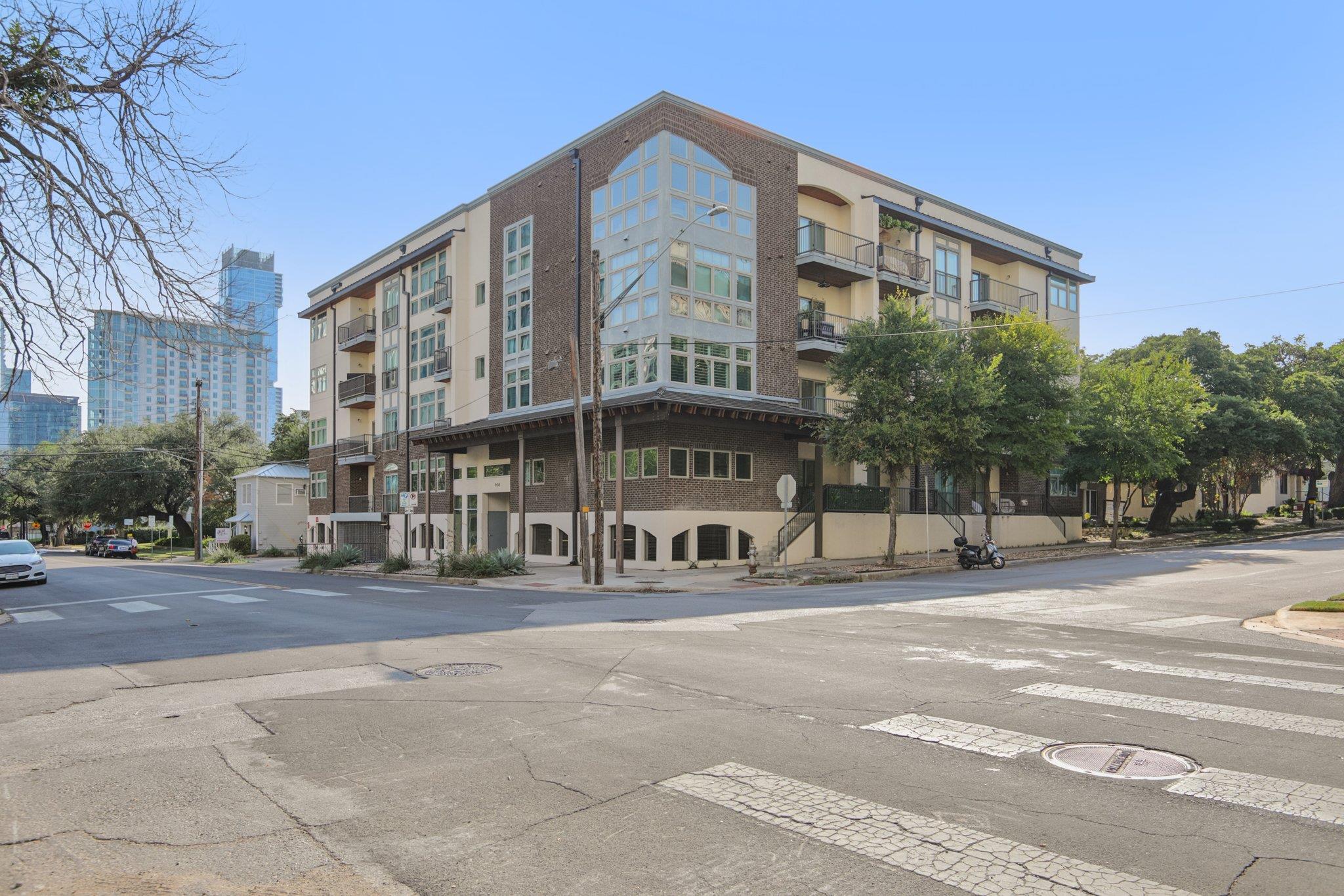 908 Nueces St # 28, Austin, TX 78701