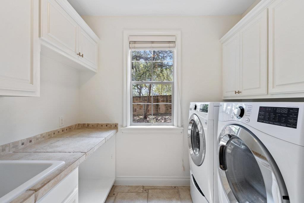 7228 Oak Shores Dr, Austin, TX 78730