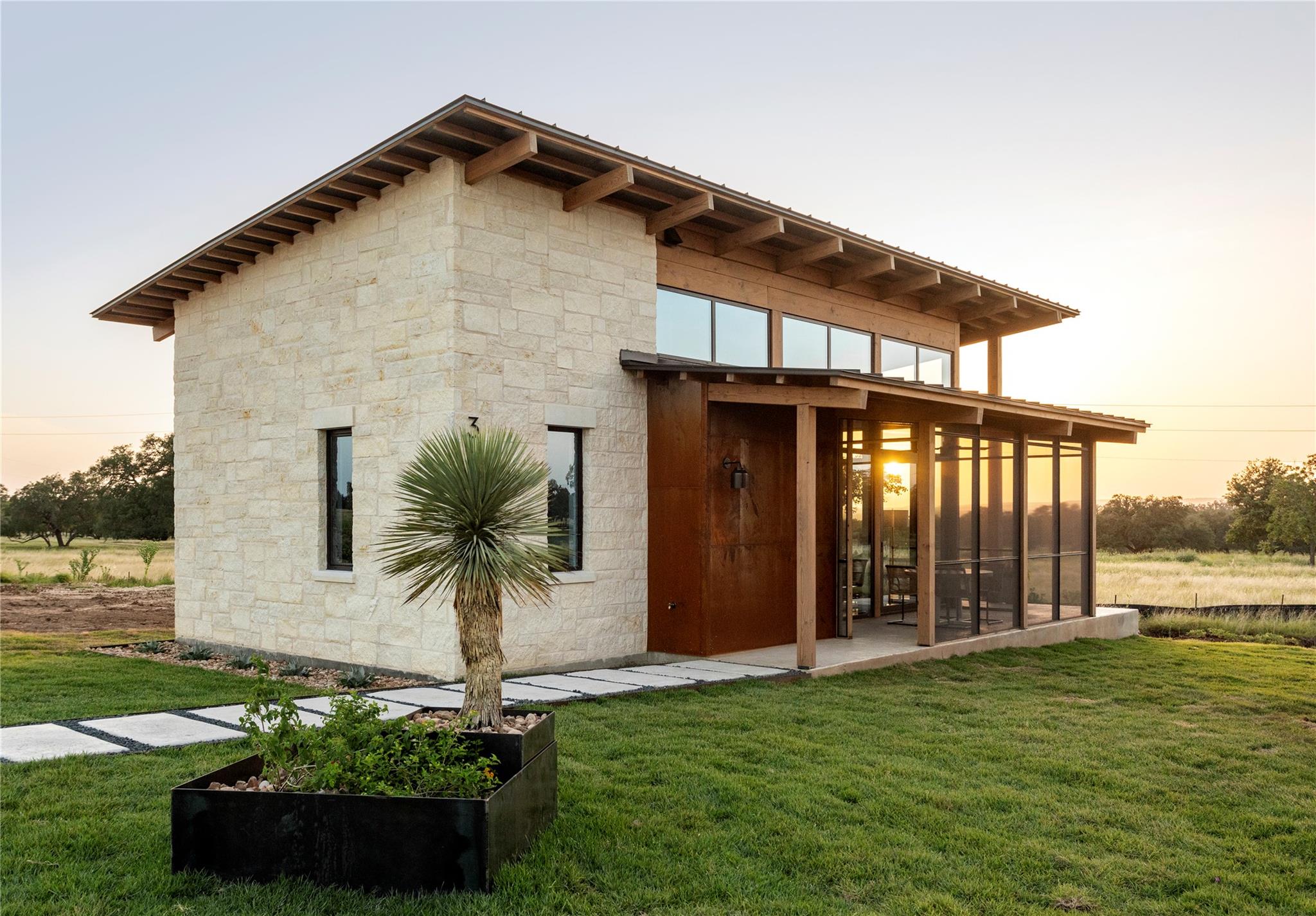 9361 W Us Highway 290 # 8, Hye, TX 78635