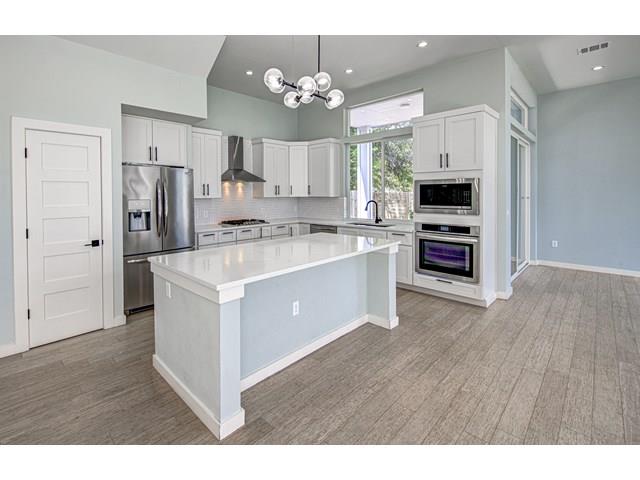 1110 3/4 Fiesta St # 1, Austin, TX 78702