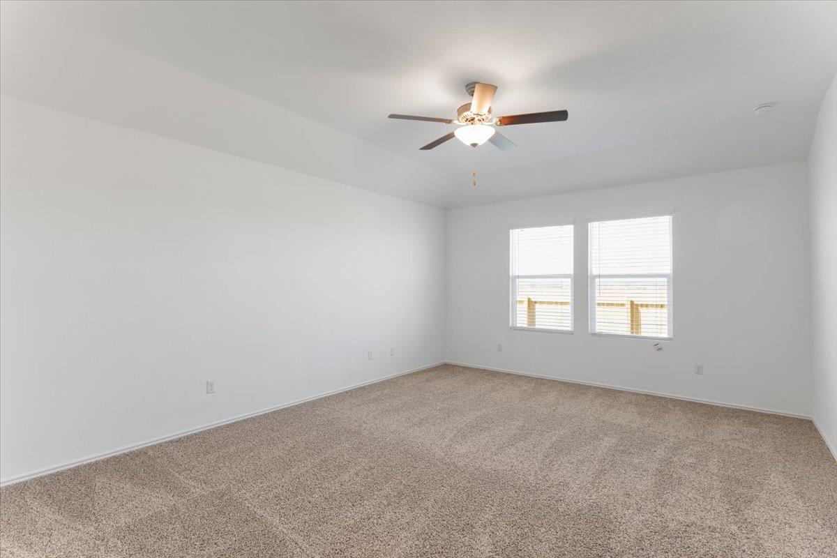 425 Escondido Cir, San Marcos, TX 78666