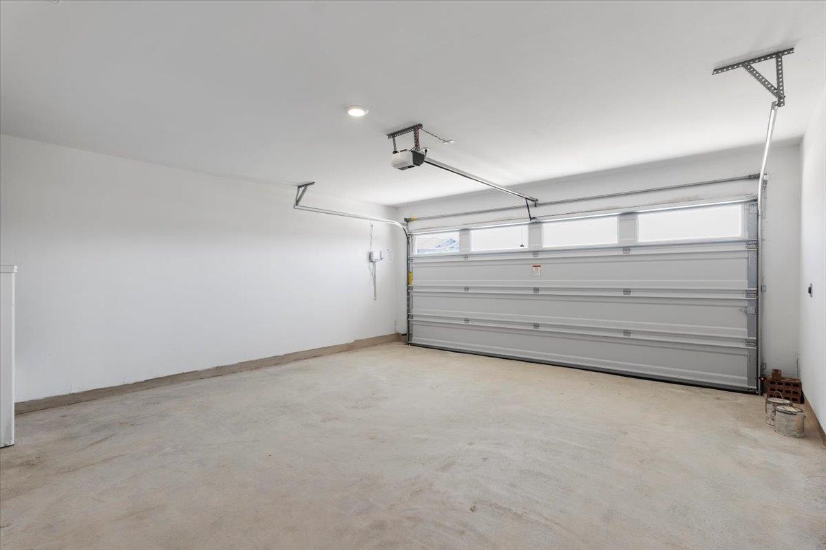 425 Escondido Cir, San Marcos, TX 78666