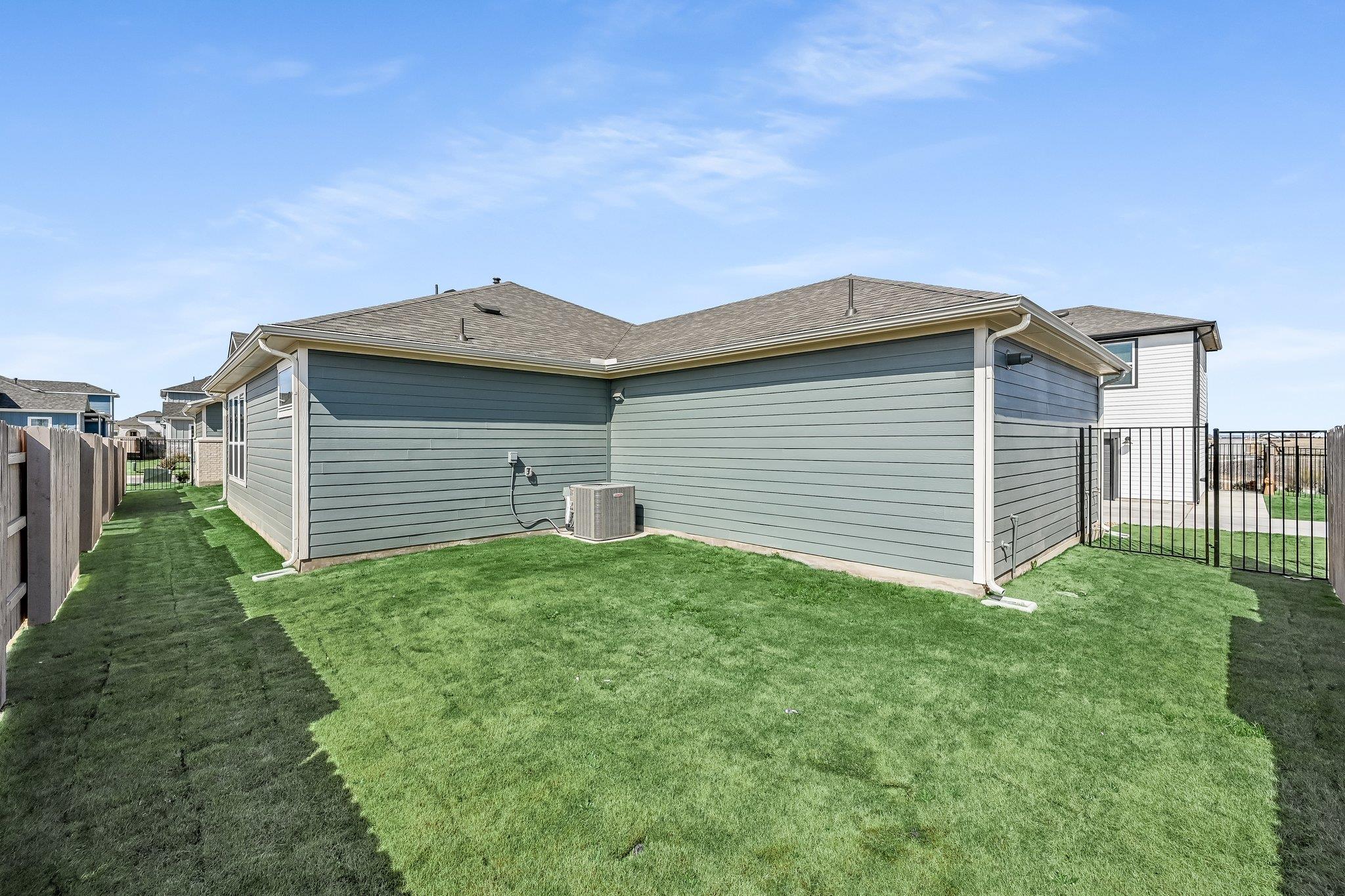 8515 Dongan Dr, Austin, TX 78744