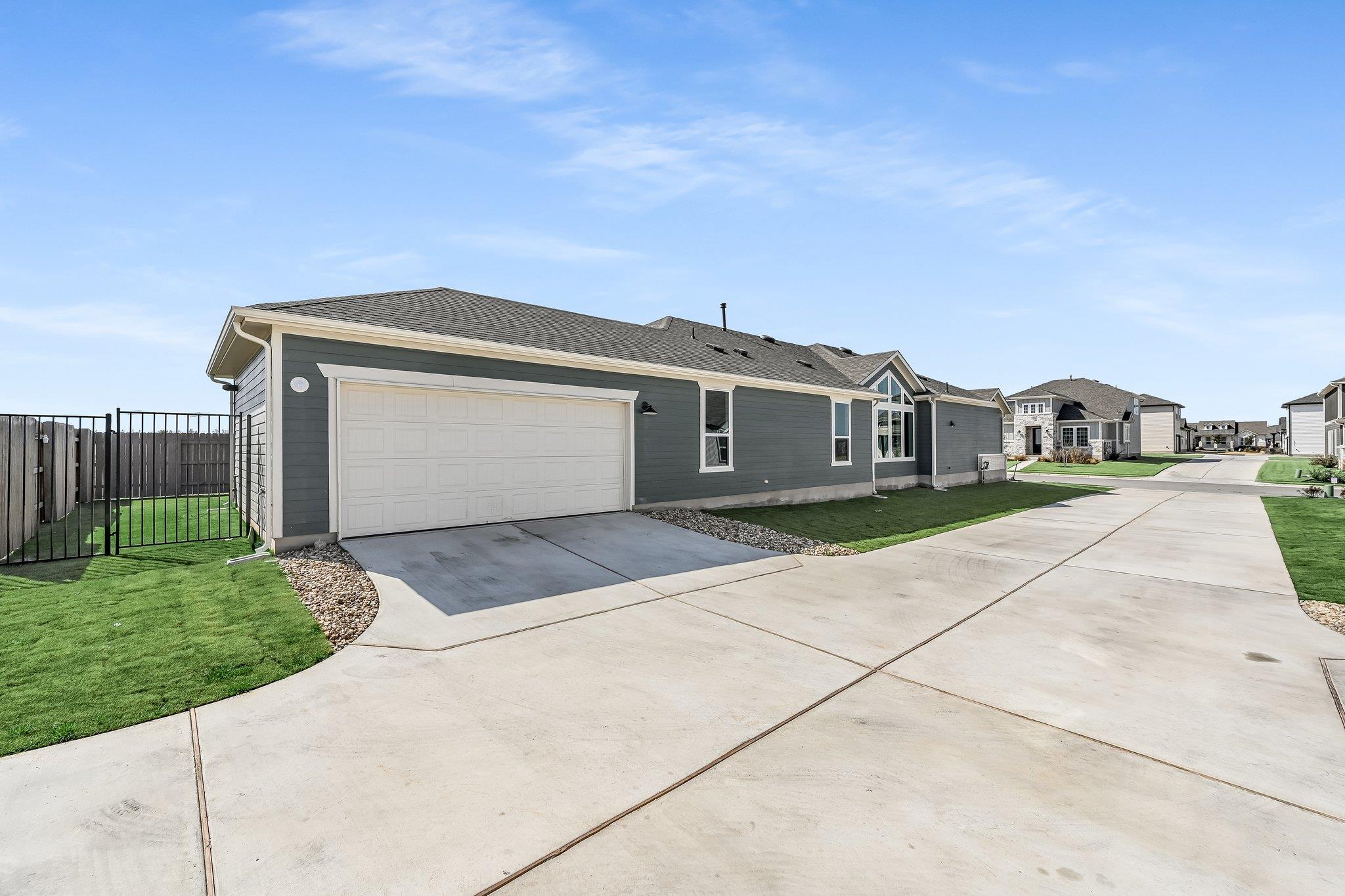 8515 Dongan Dr, Austin, TX 78744