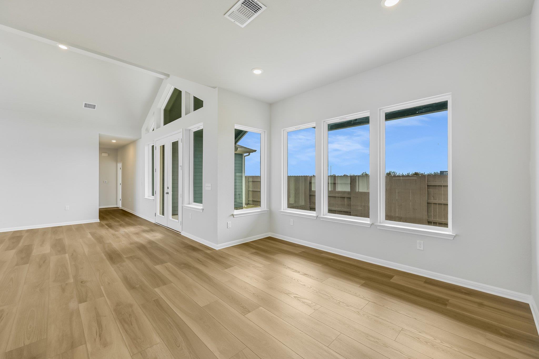 8515 Dongan Dr, Austin, TX 78744