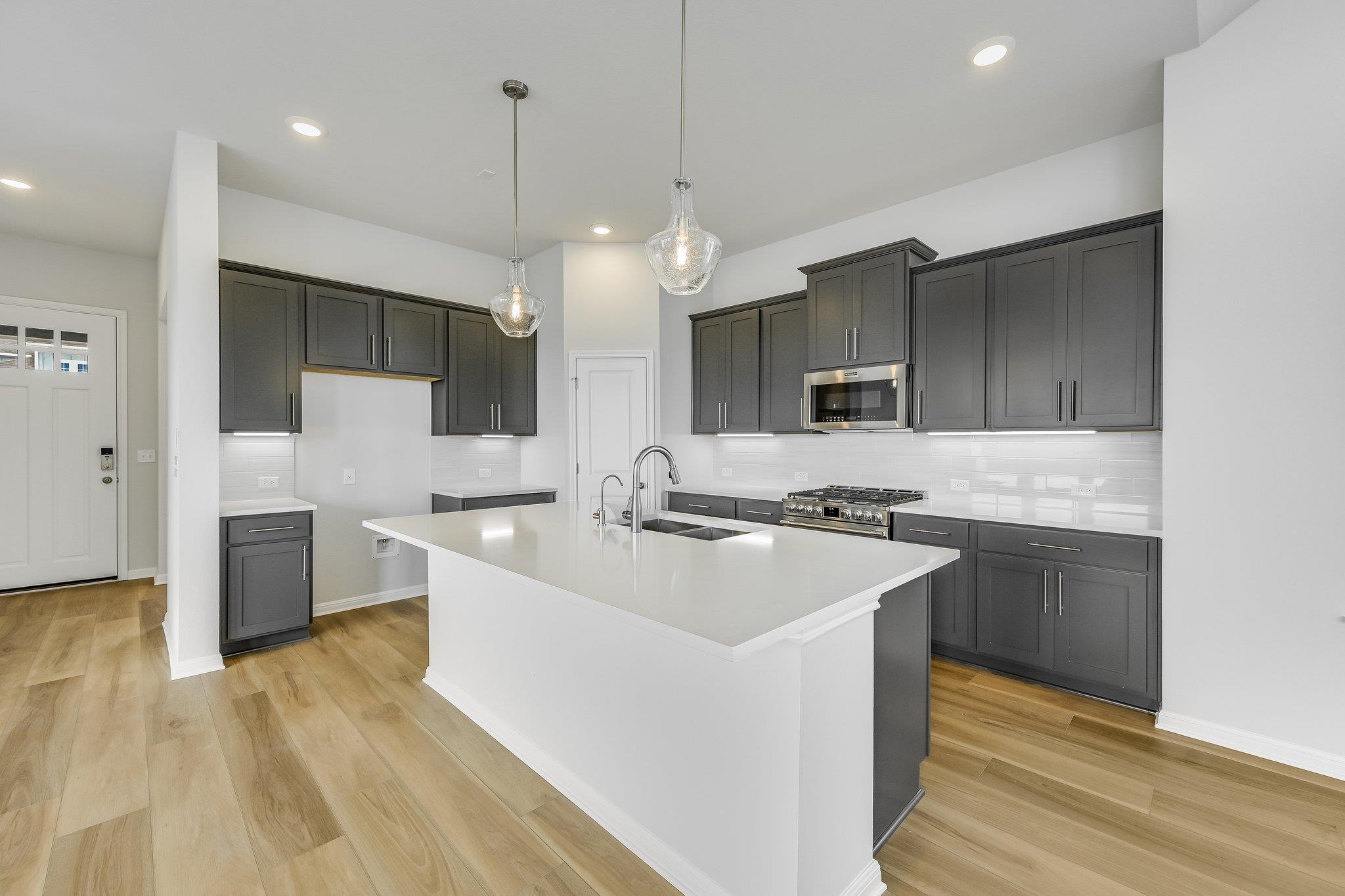 8515 Dongan Dr, Austin, TX 78744