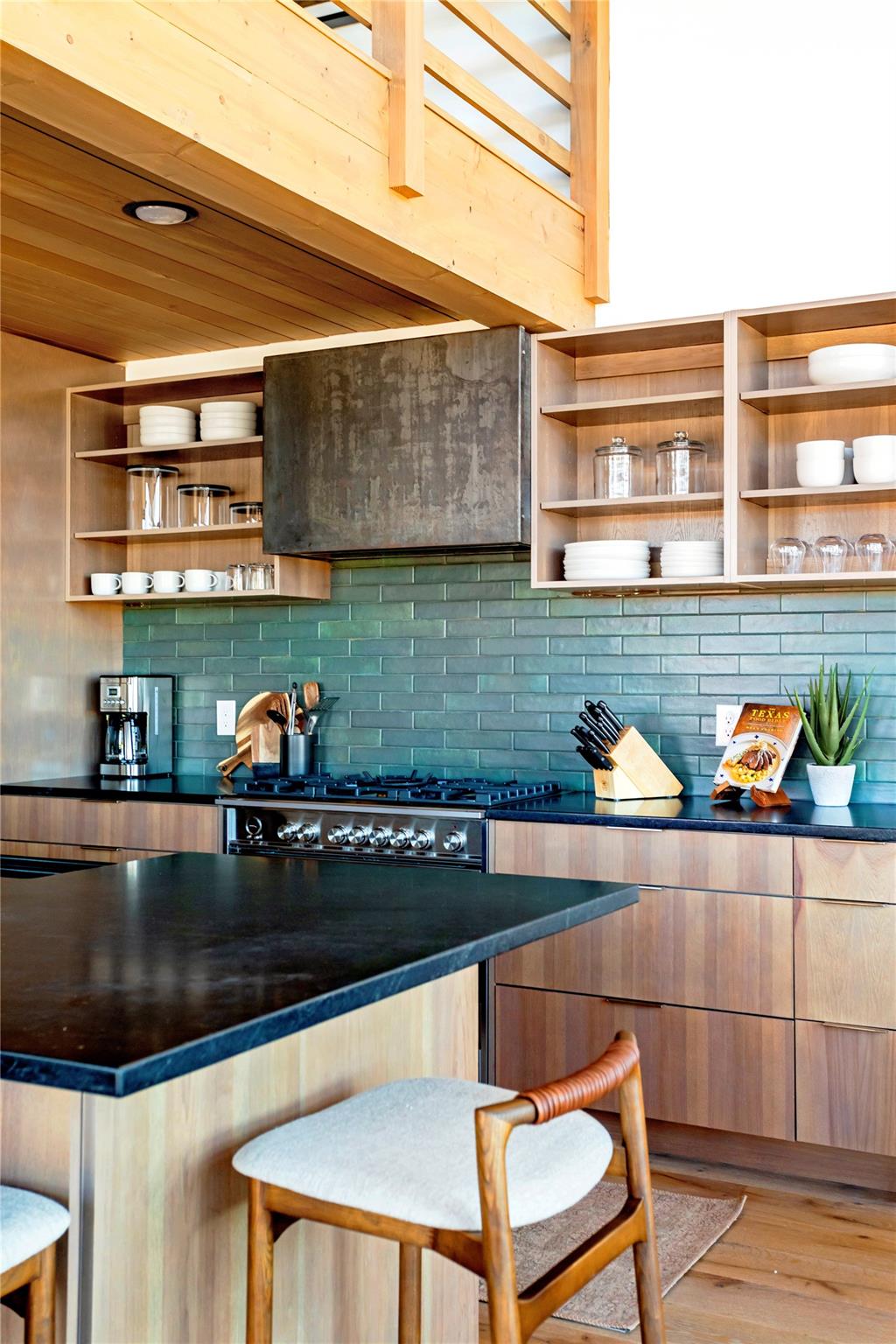 9361 W Us Highway 290 # 6, Hye, TX 78635