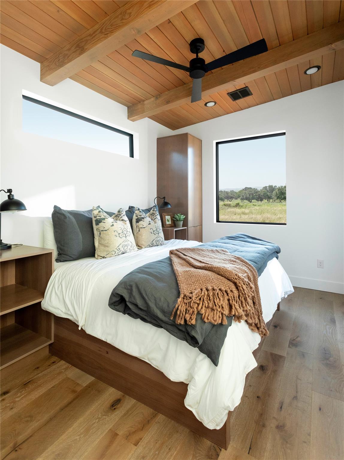 9361 W Us Highway 290 # 6, Hye, TX 78635