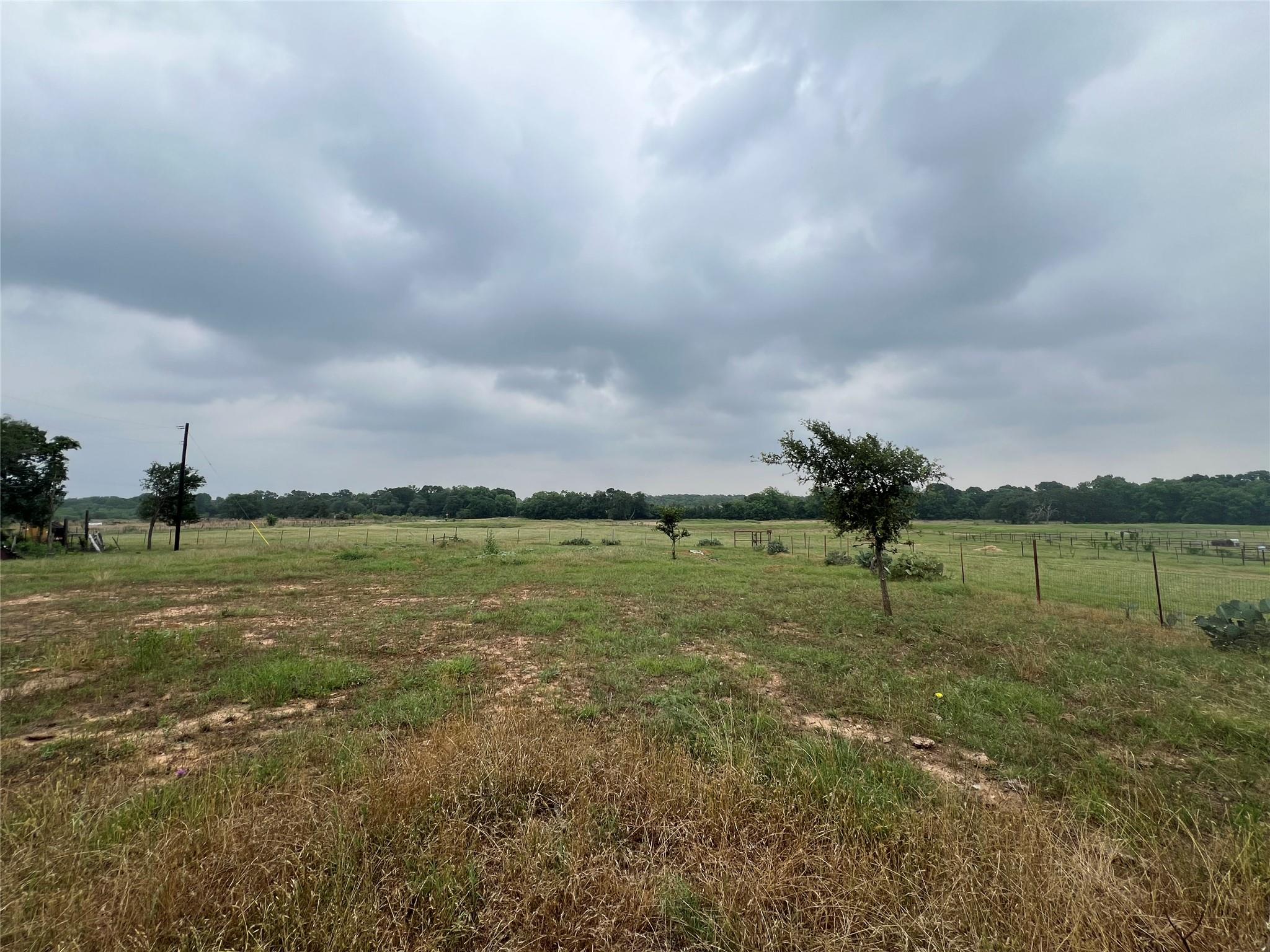 3248 Dale Ln, Dale, TX 78616