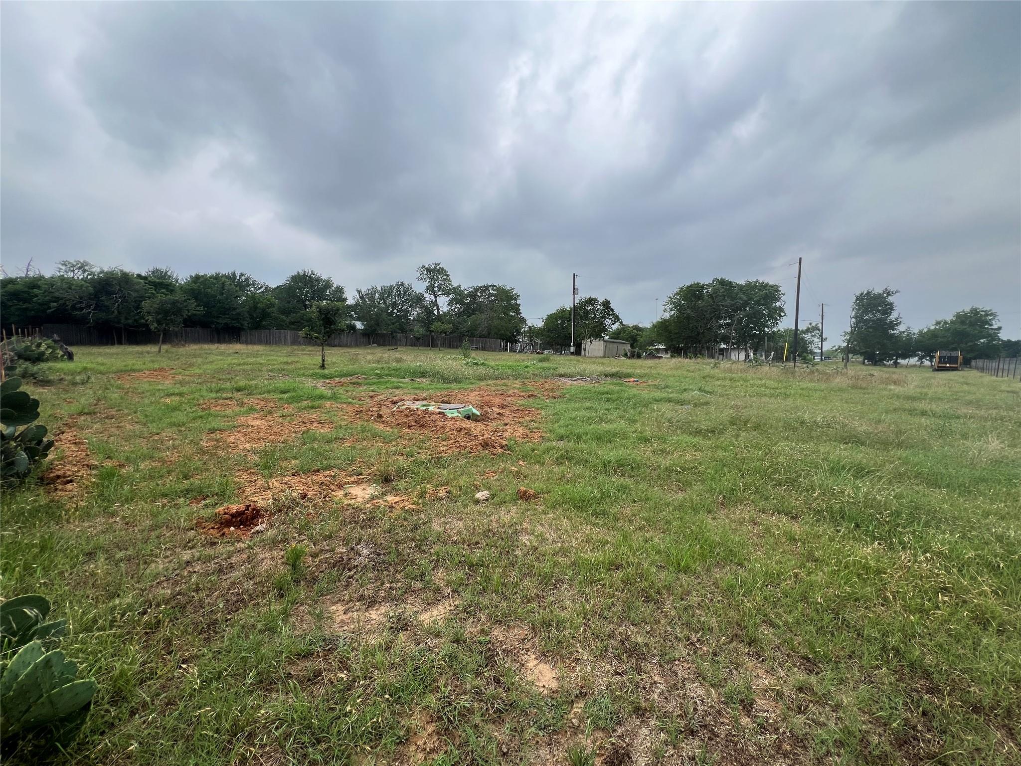 3248 Dale Ln, Dale, TX 78616