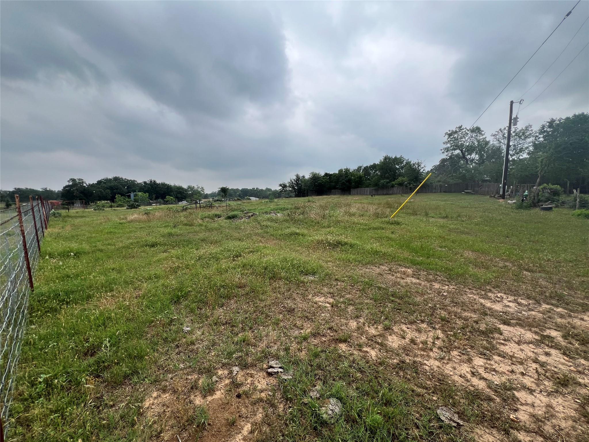 3248 Dale Ln, Dale, TX 78616