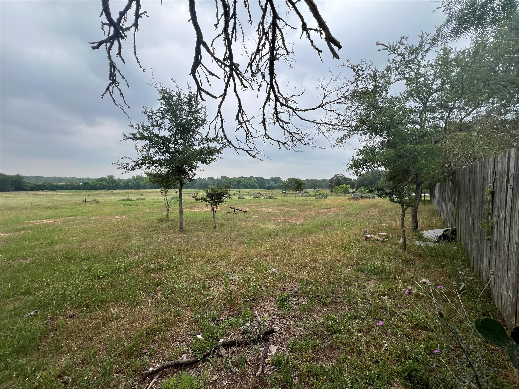 3248 Dale Ln, Dale, TX 78616