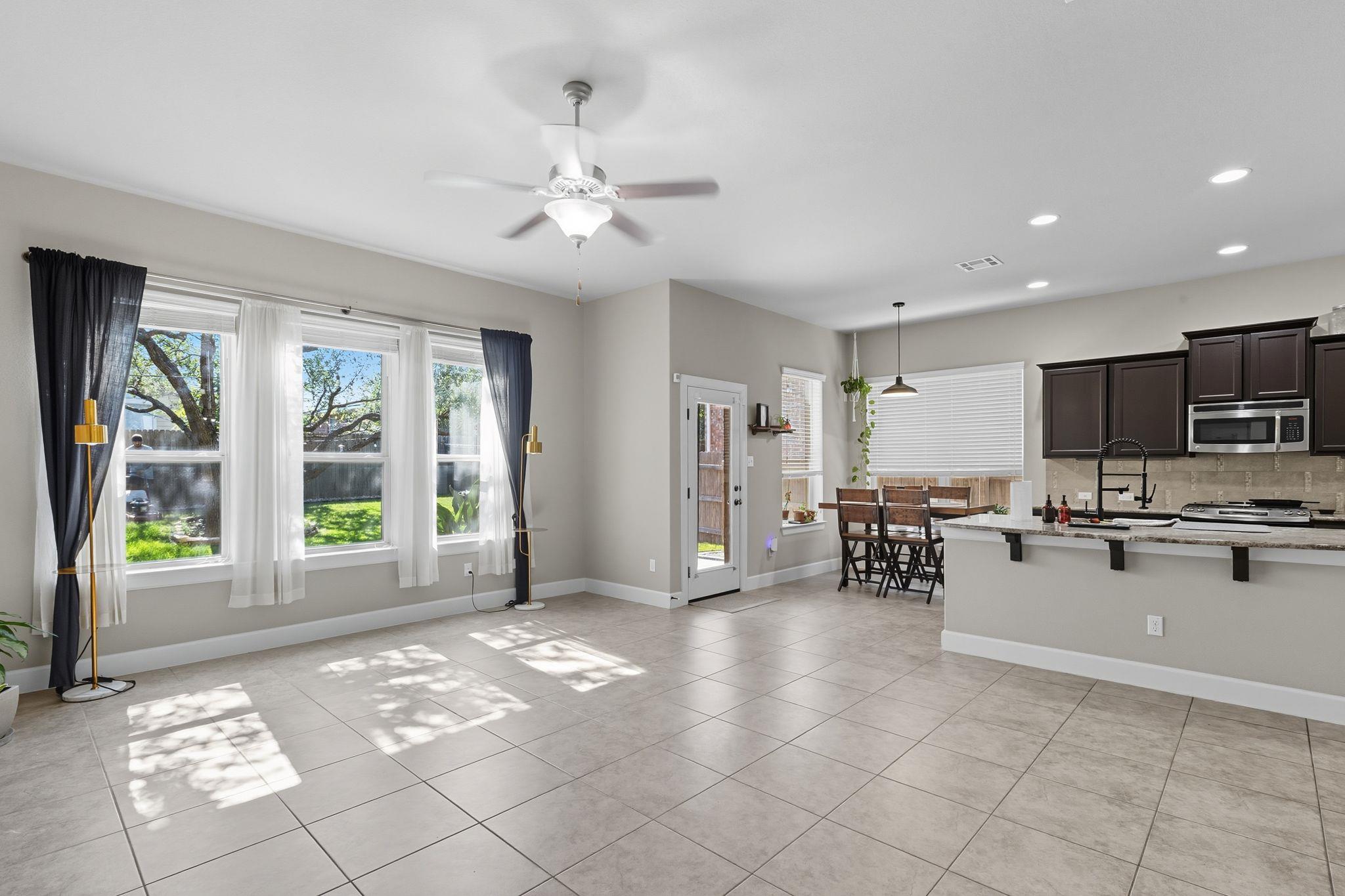 513 Cerezo Dr, Leander, TX 78641