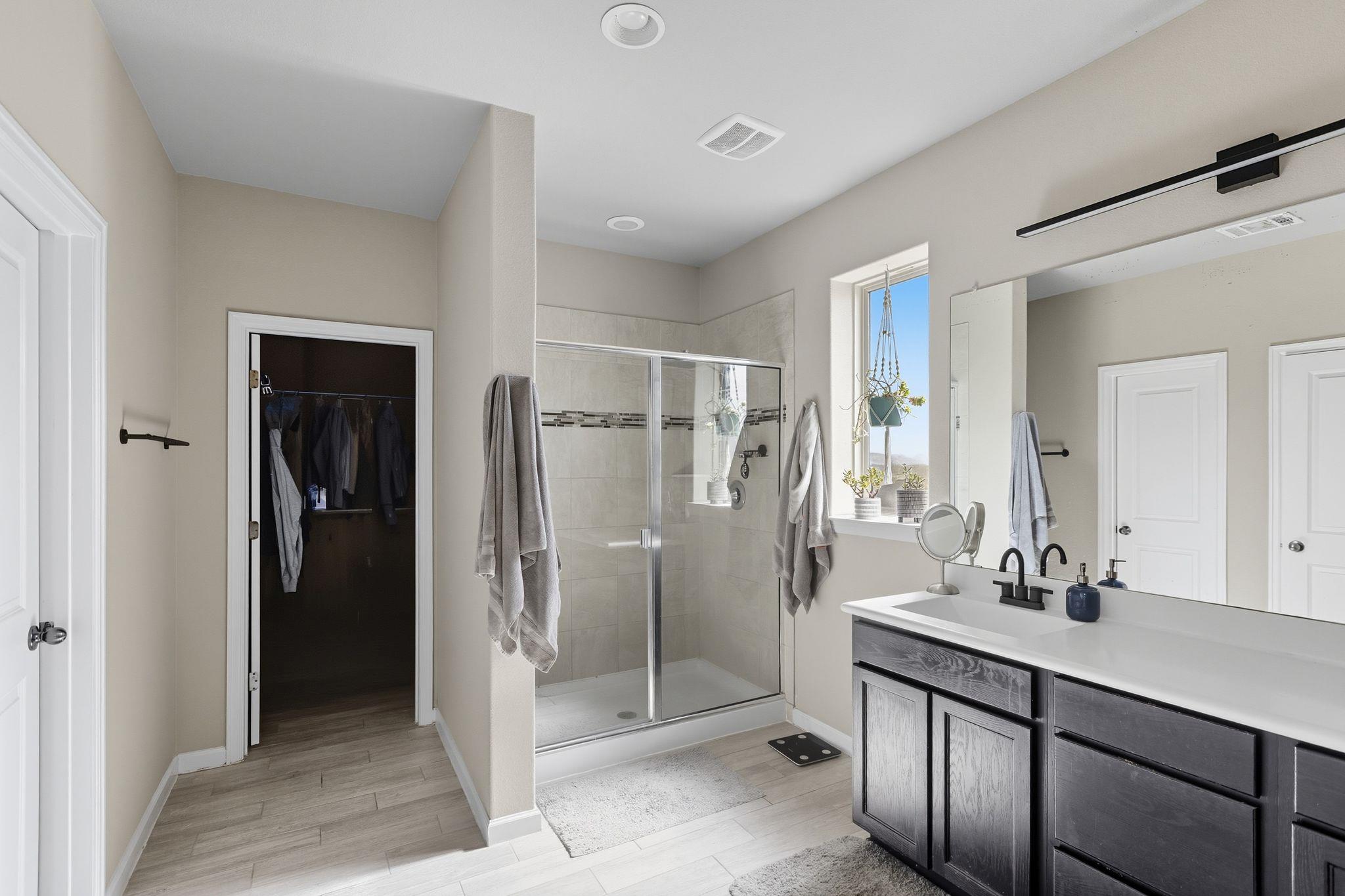 513 Cerezo Dr, Leander, TX 78641