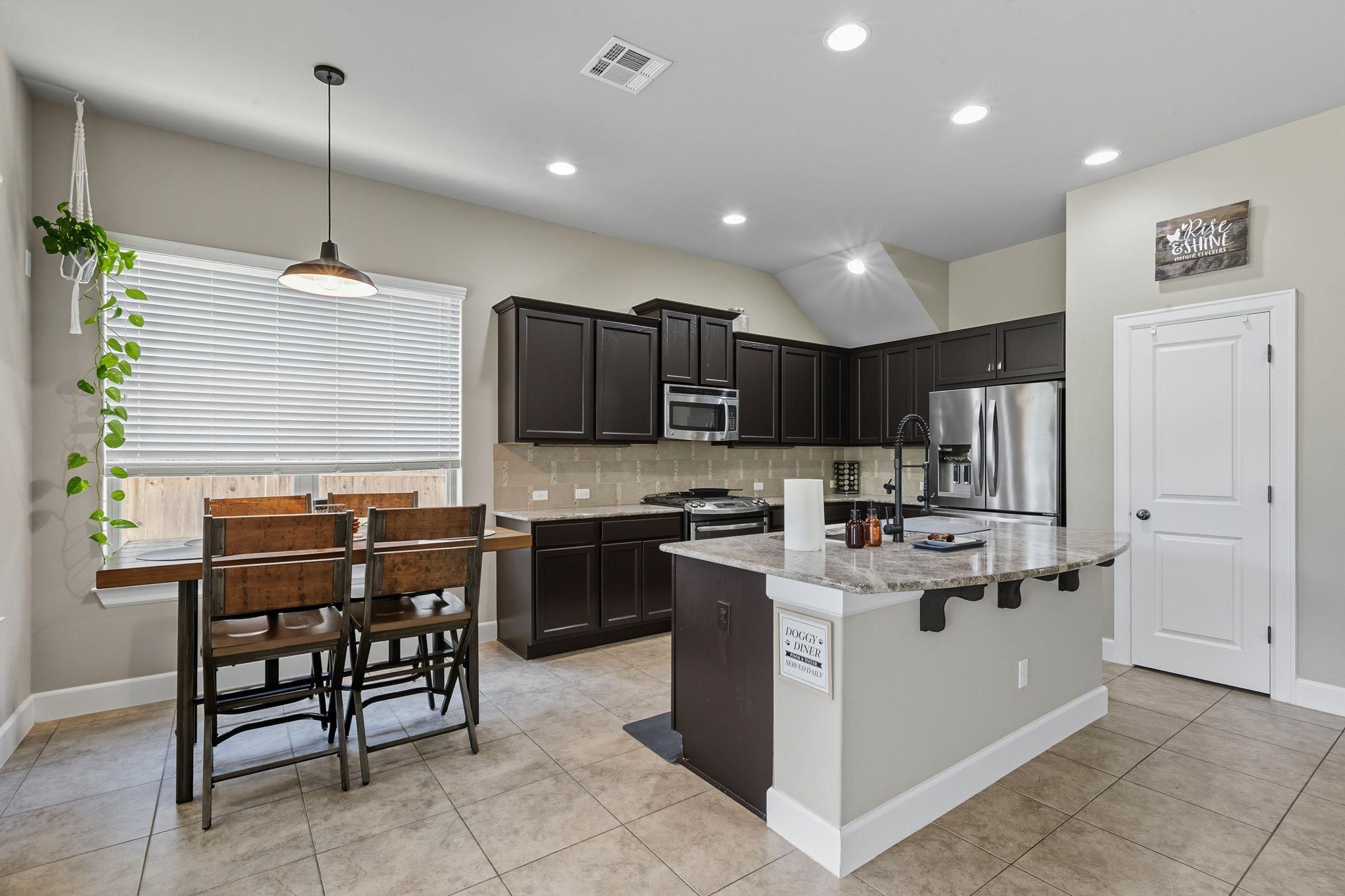 513 Cerezo Dr, Leander, TX 78641