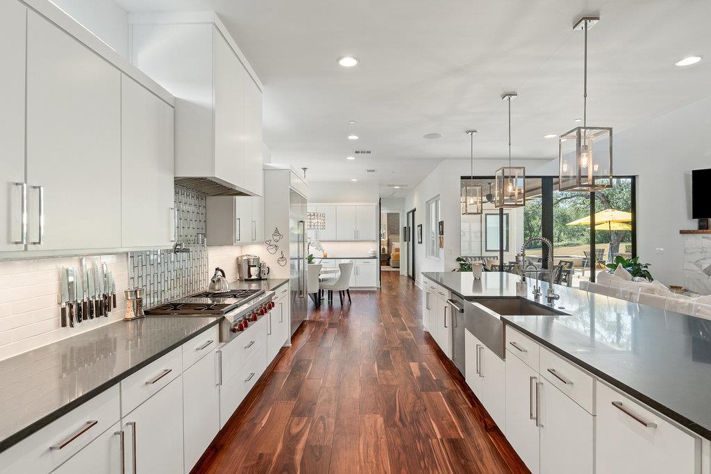 908 Cypress Grove Dr, Austin, TX 78732