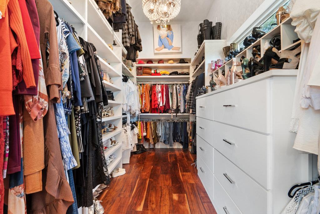 908 Cypress Grove Dr, Austin, TX 78732