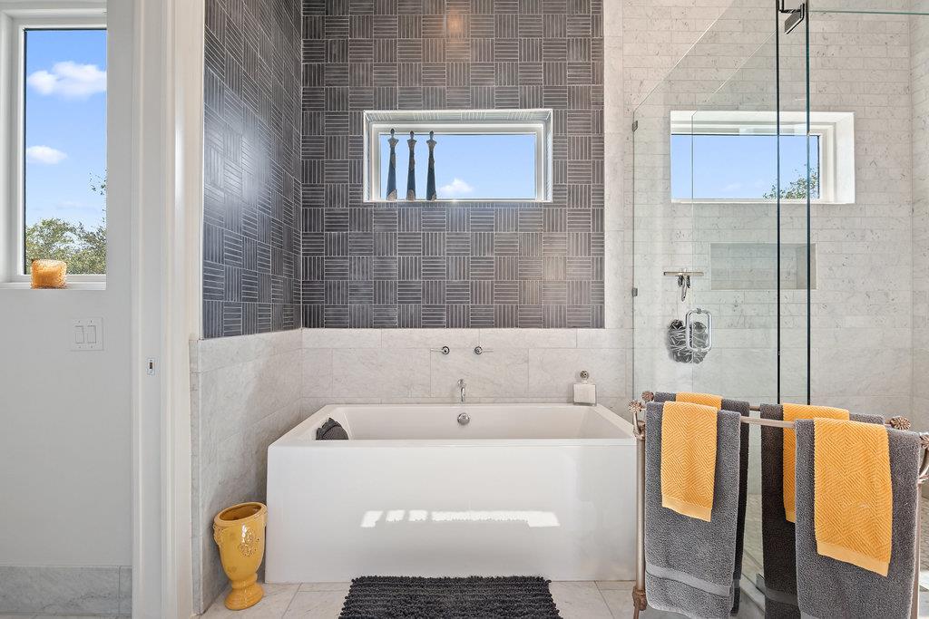 908 Cypress Grove Dr, Austin, TX 78732