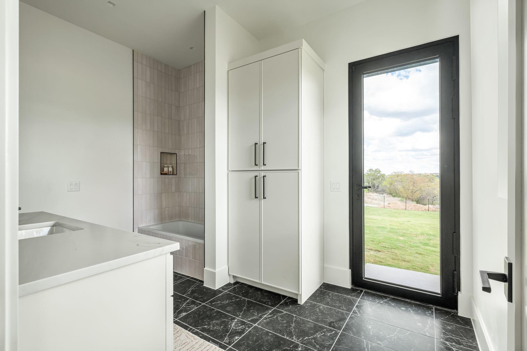 605 Casasanta Trl, Austin, TX 78738