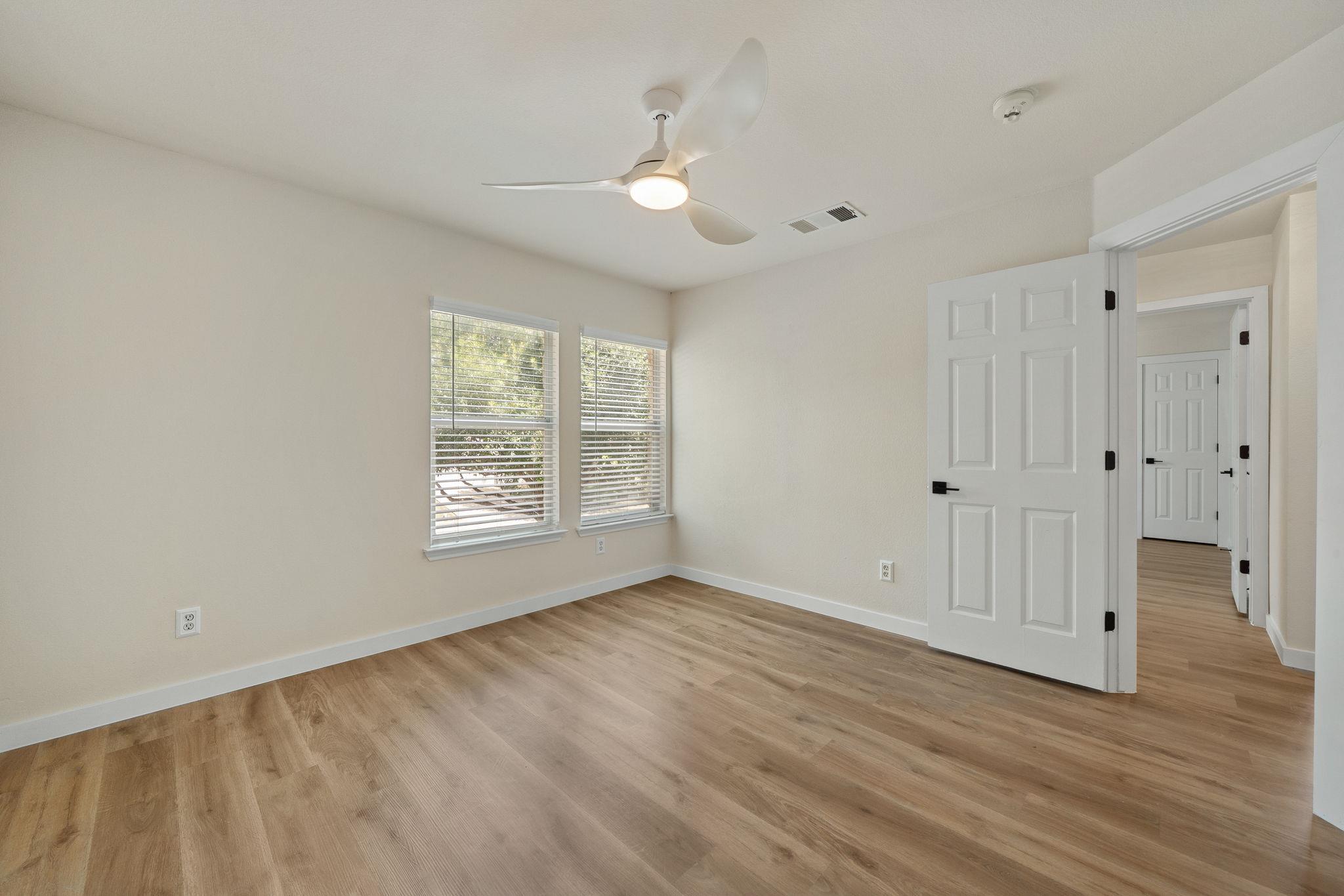 1206 Champion Dr, Round Rock, TX 78664