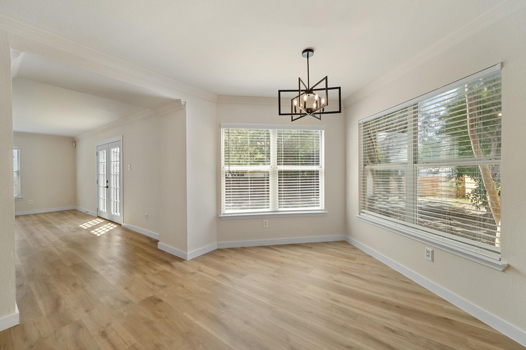 1206 Champion Dr, Round Rock, TX 78664