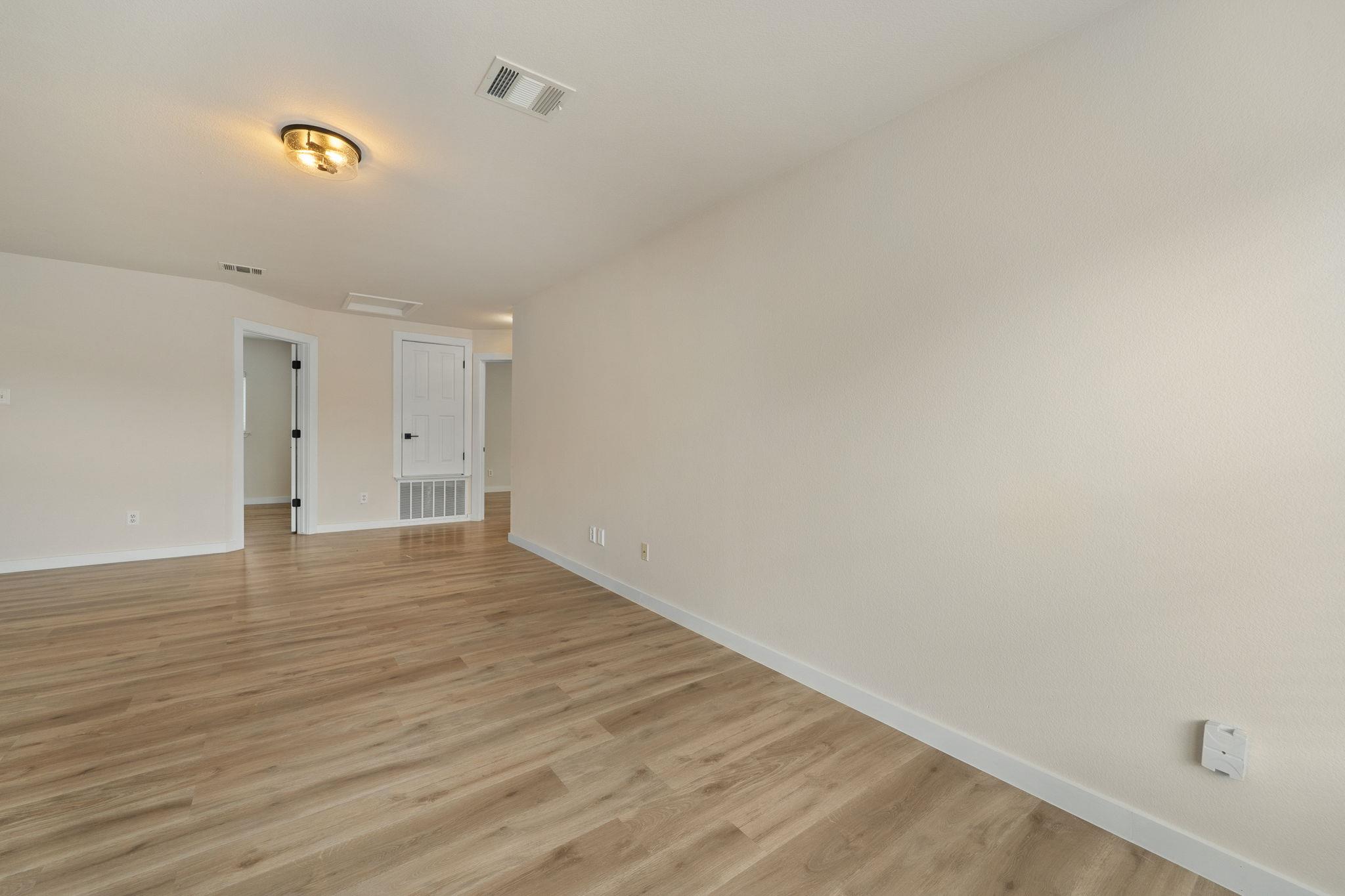 1206 Champion Dr, Round Rock, TX 78664