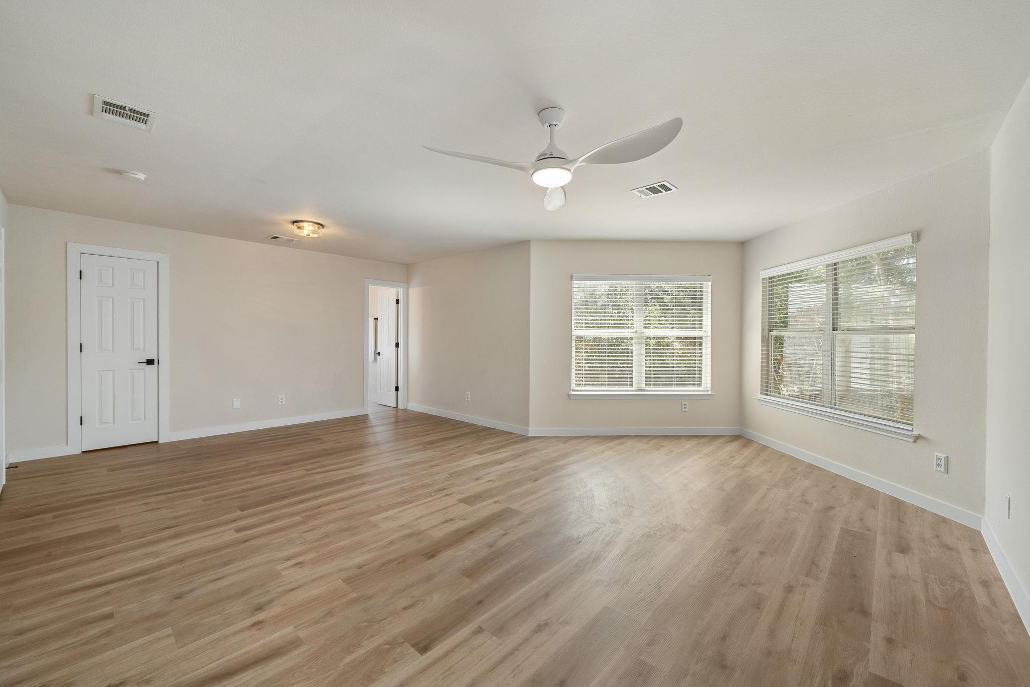 1206 Champion Dr, Round Rock, TX 78664