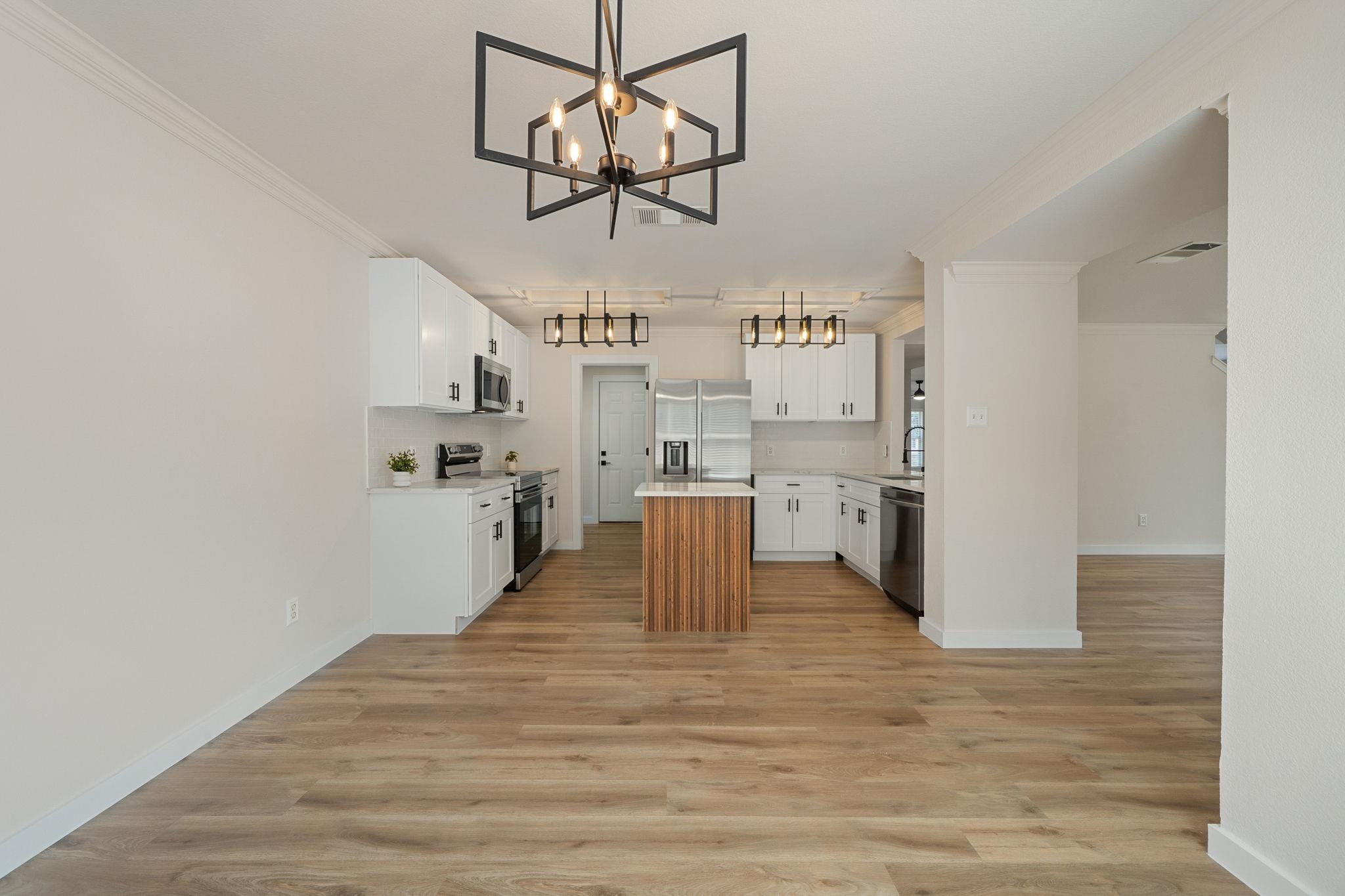 1206 Champion Dr, Round Rock, TX 78664