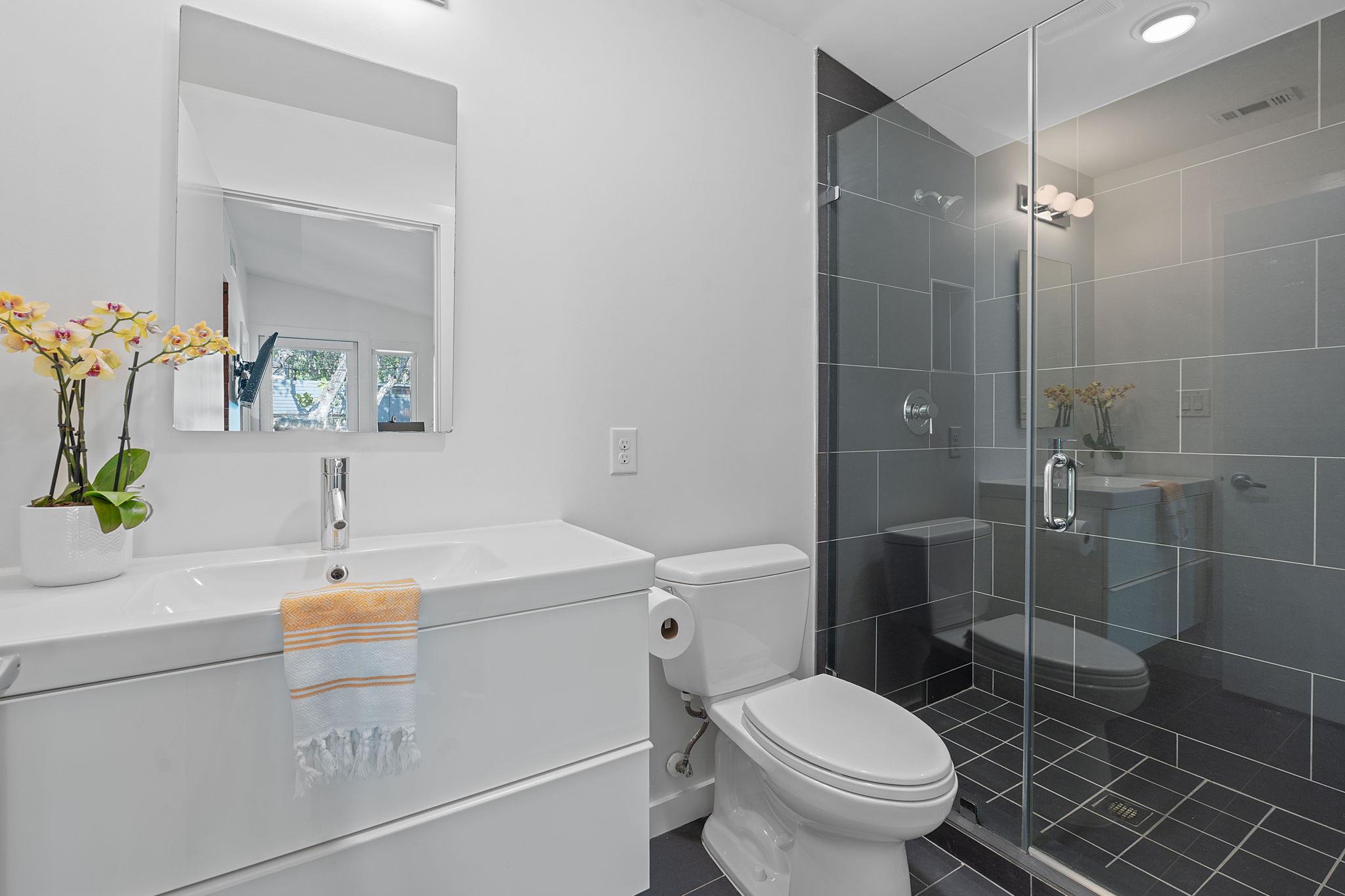 412 Ridgewood Rd, West Lake Hills, TX 78746