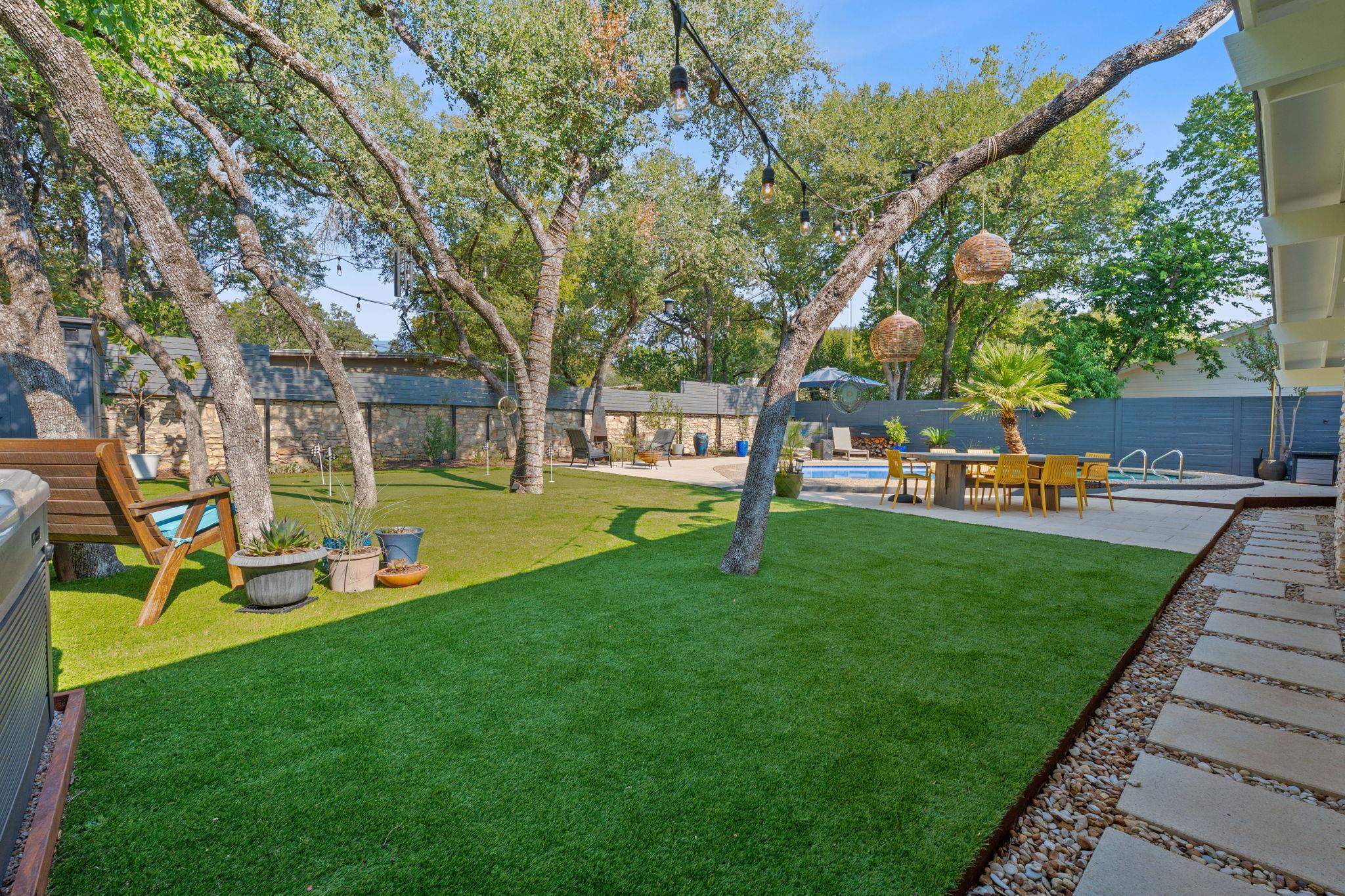 412 Ridgewood Rd, West Lake Hills, TX 78746