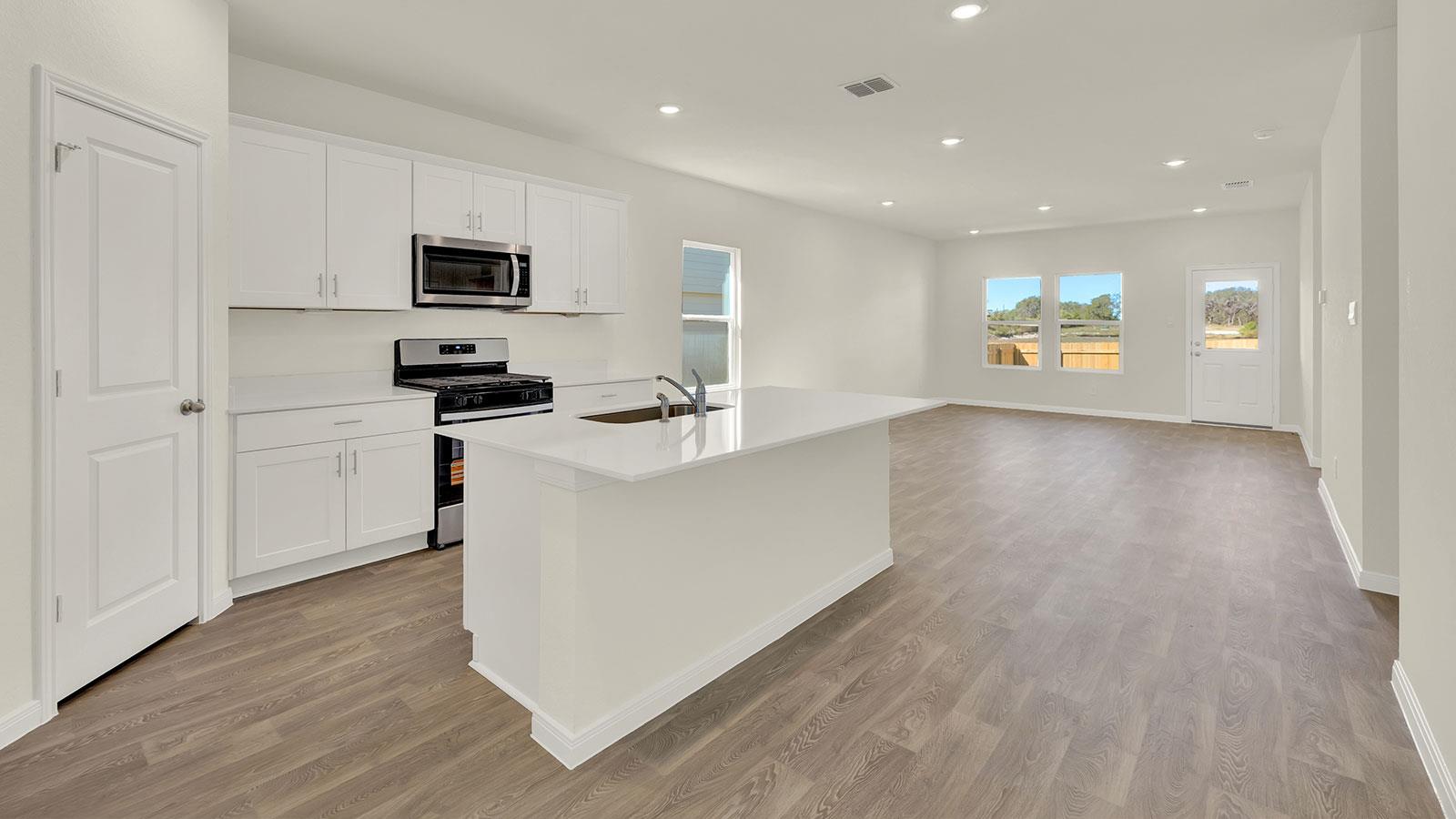 226 SHENANDOAH Dr, Kyle, TX 78640