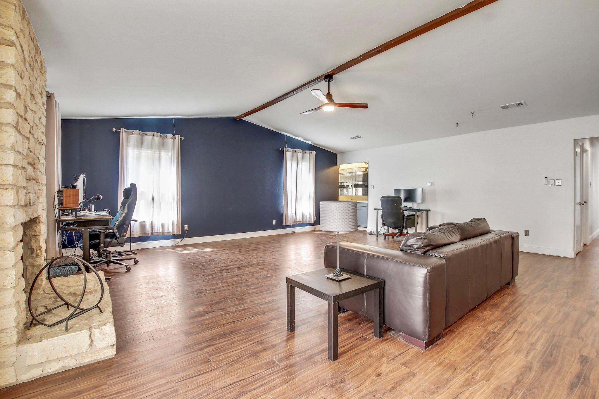 12319 Wycliff Ln, Austin, TX 78727