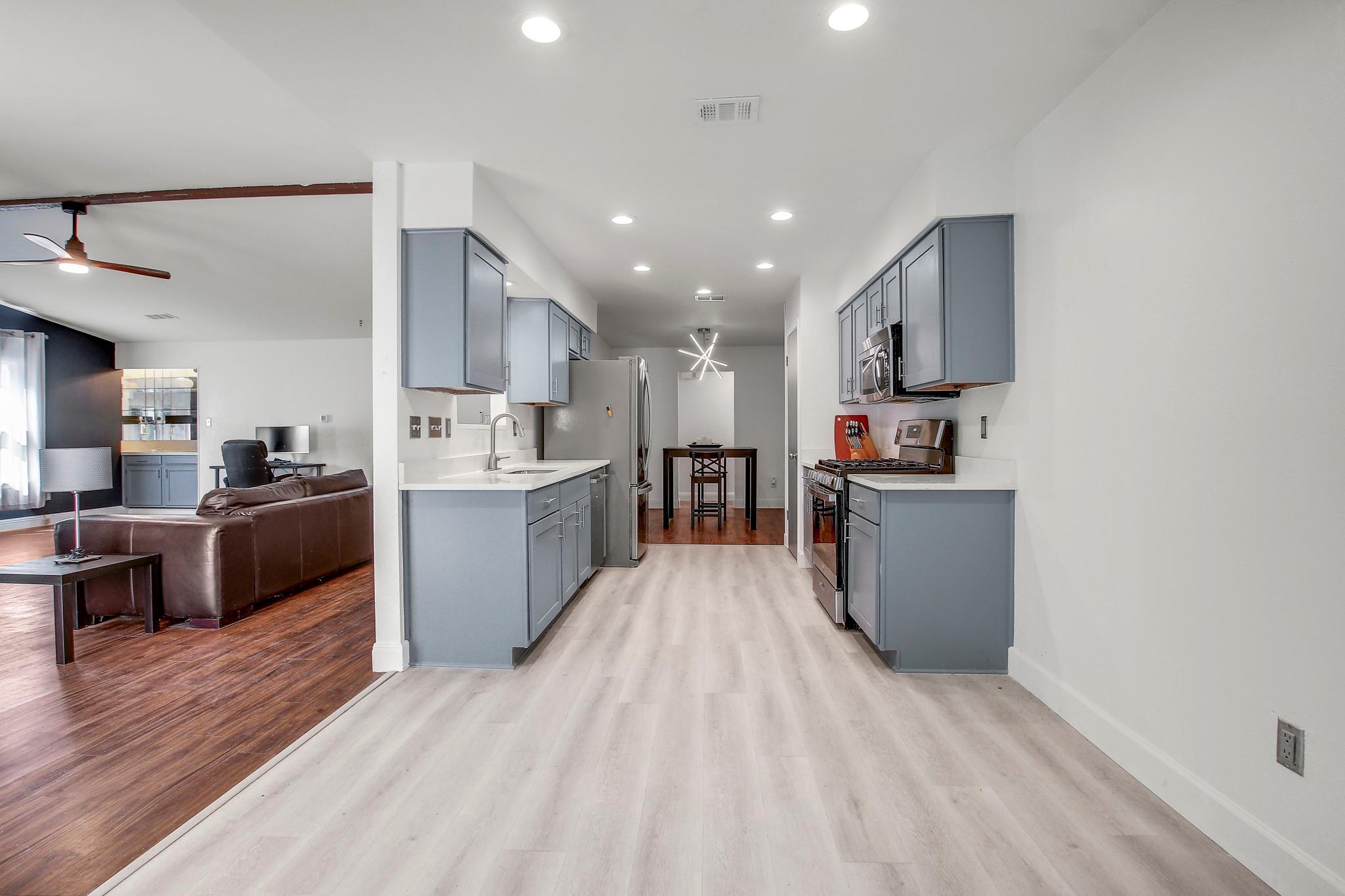 12319 Wycliff Ln, Austin, TX 78727