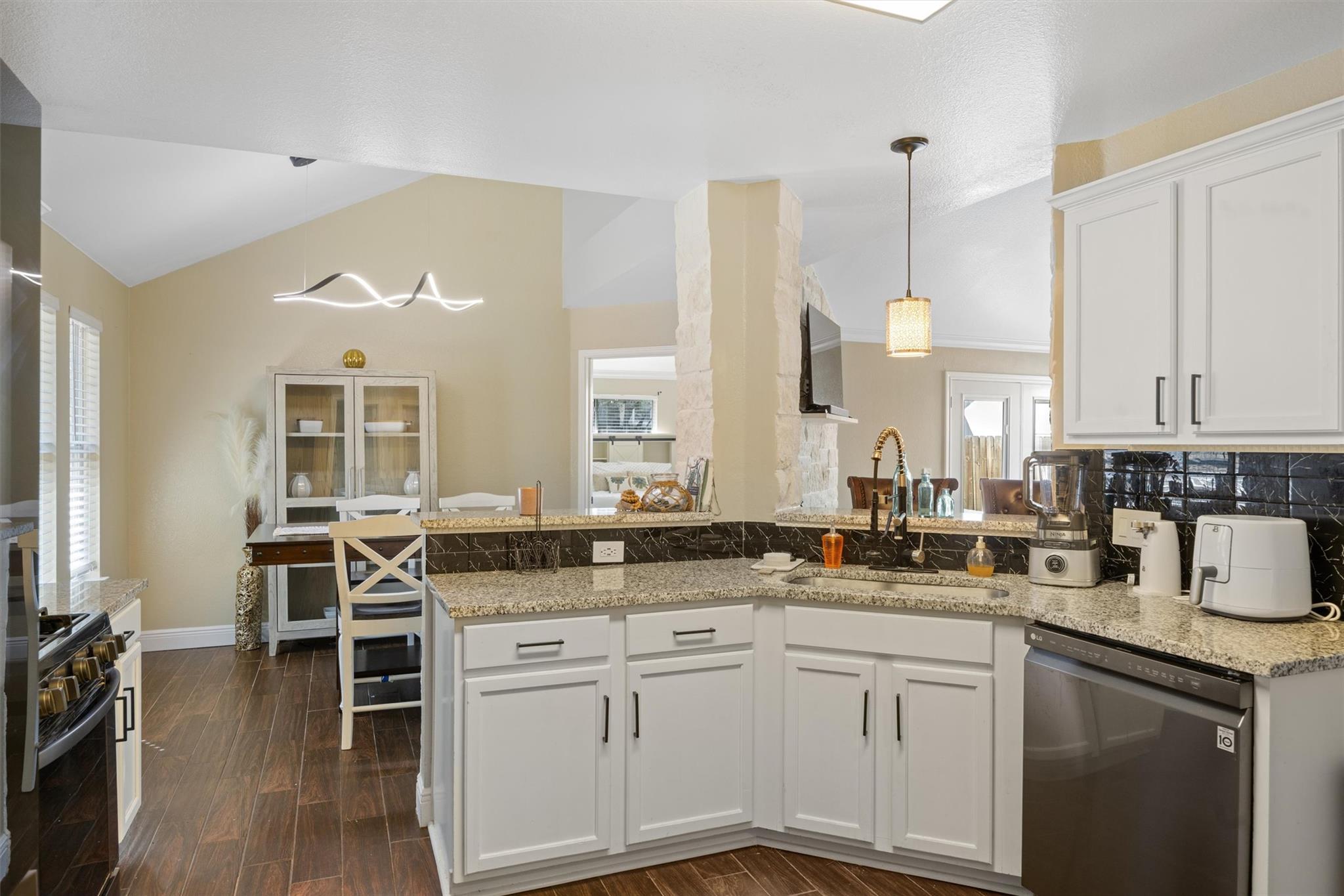 21220 Derby Day Ave, Pflugerville, TX 78660