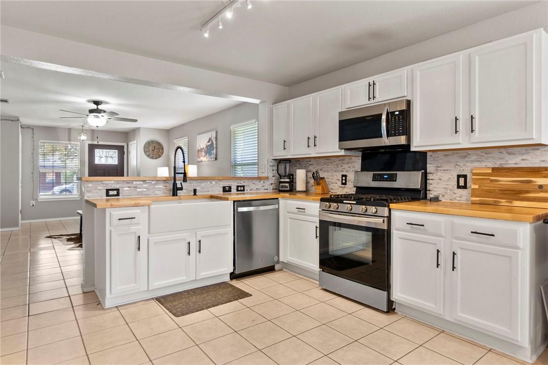 5908 Silver Screen Dr, Austin, TX 78747