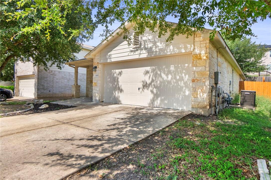 5908 Silver Screen Dr, Austin, TX 78747