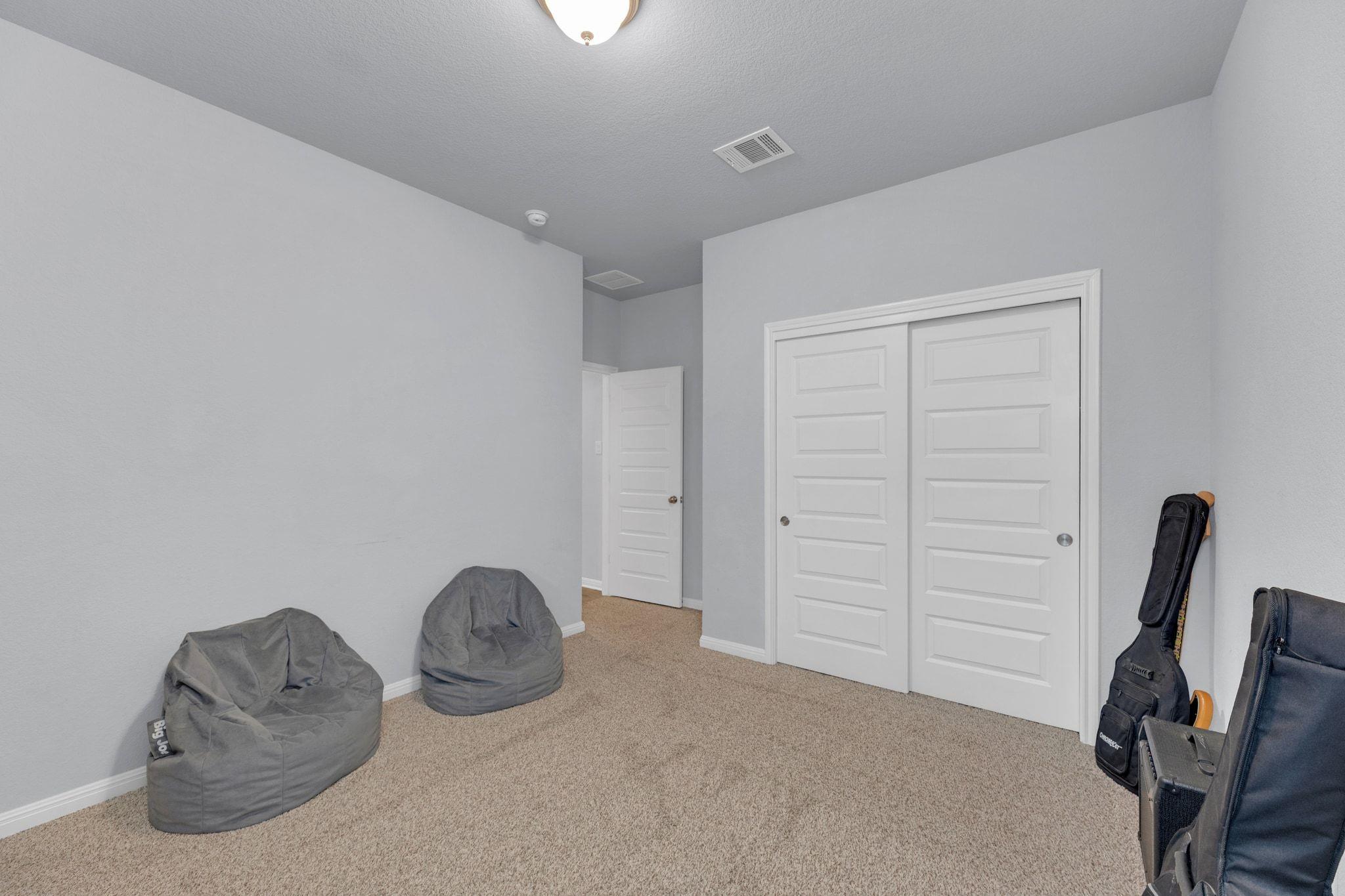 201 El Dorado Rd, Jarrell, TX 76537