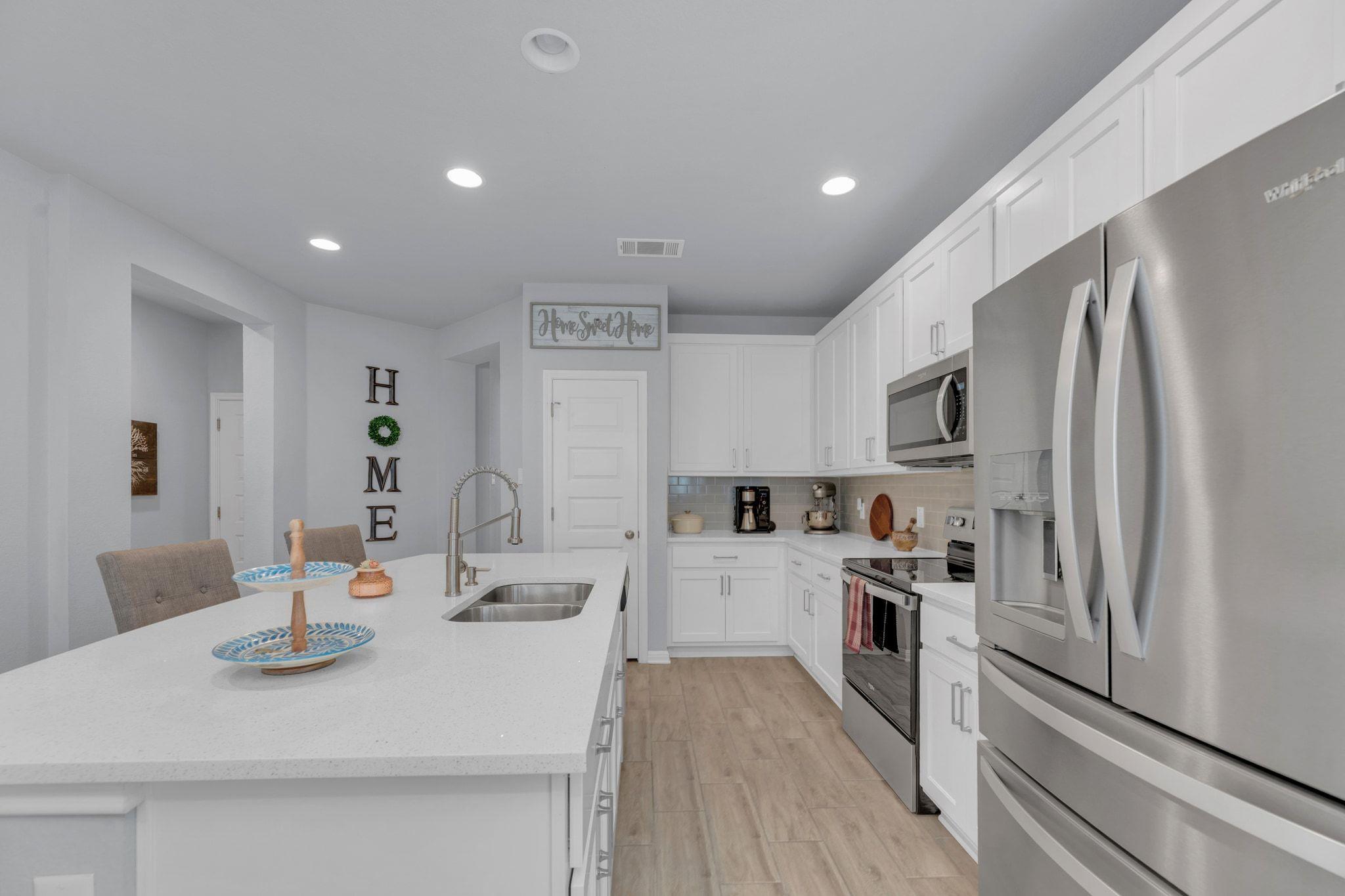 201 El Dorado Rd, Jarrell, TX 76537