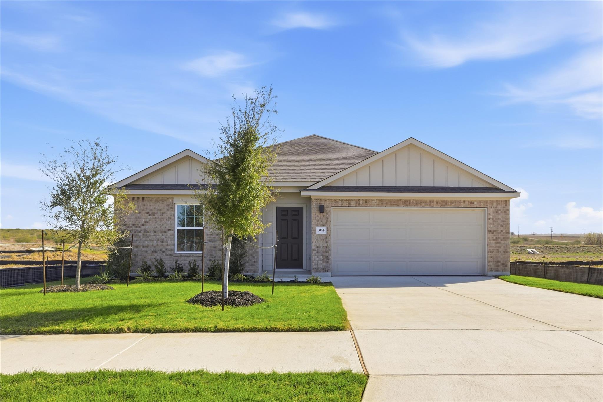 304 Joyful Ln, San Marcos, TX 78666