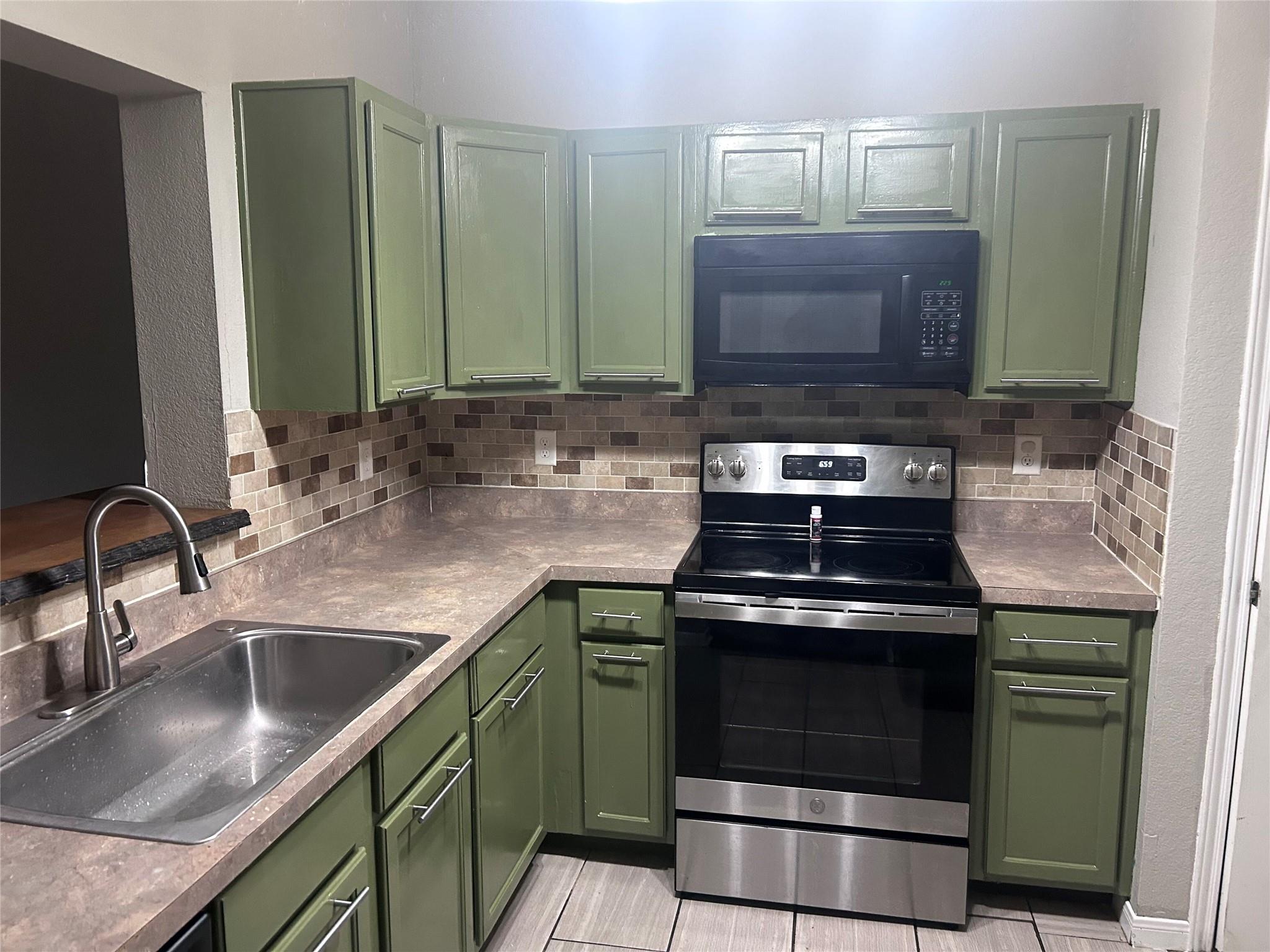 5708 Spring Meadow Rd, Austin, TX 78744