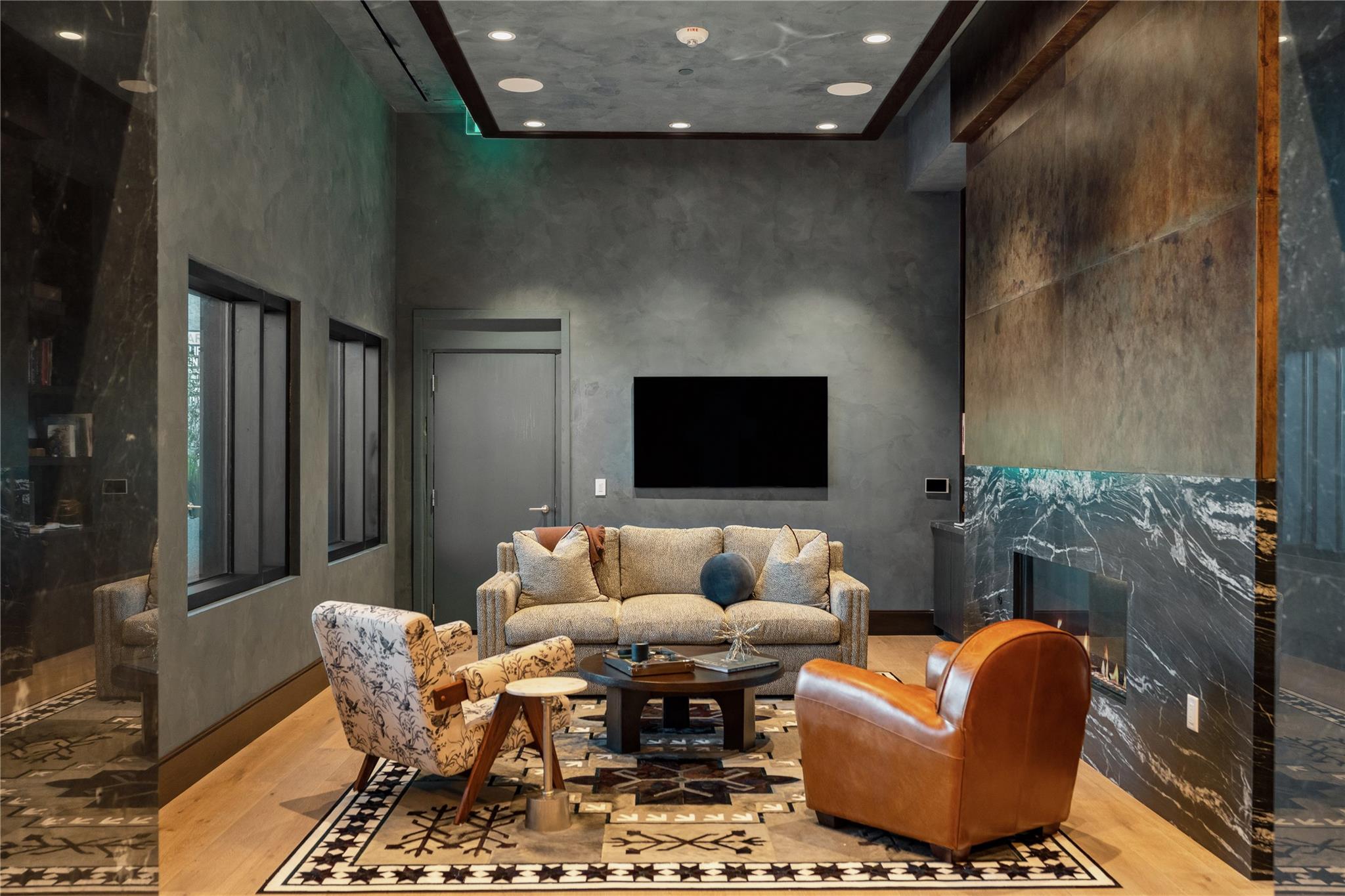 600 Guadalupe St # 6303, Austin, TX 78701