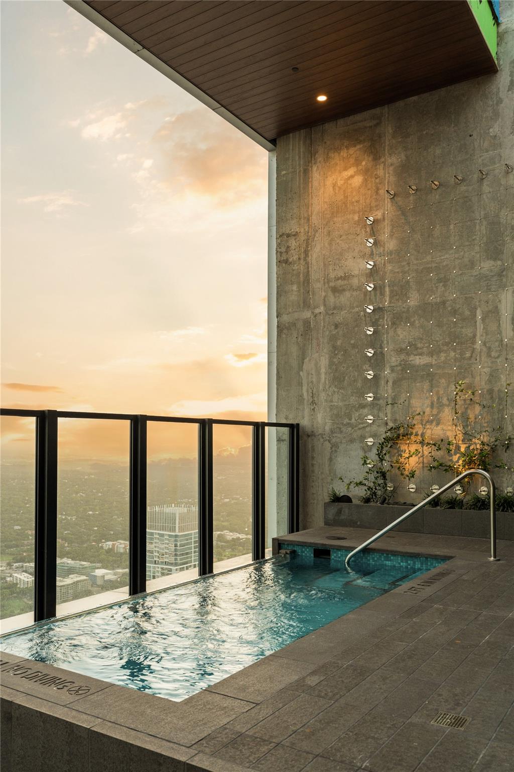 600 Guadalupe St # 6303, Austin, TX 78701