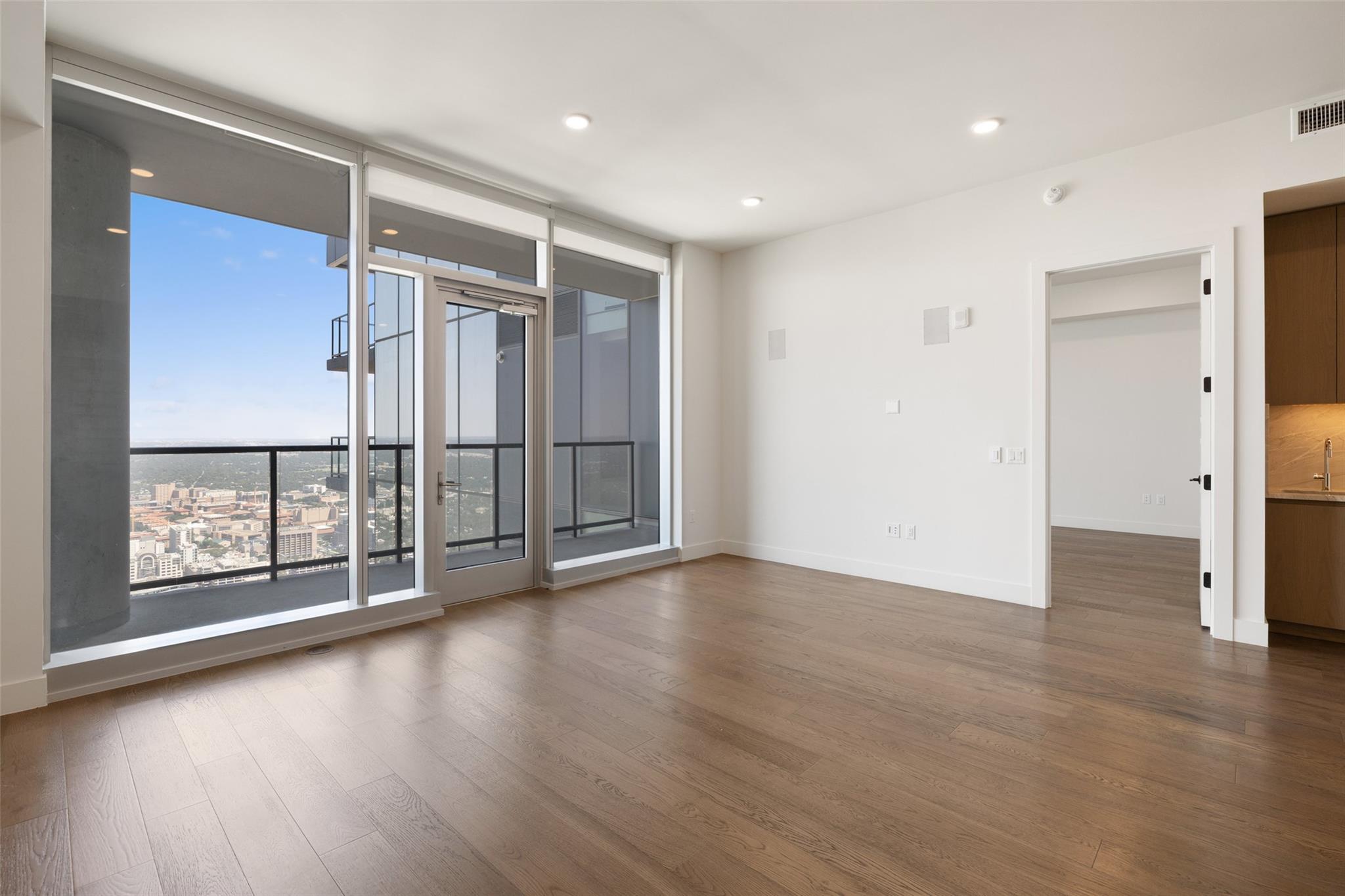 600 Guadalupe St # 6303, Austin, TX 78701