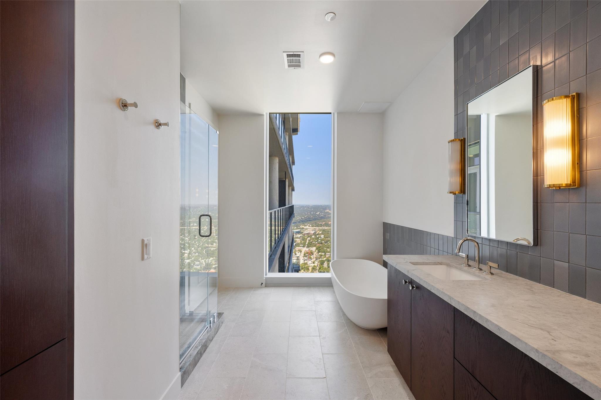 600 Guadalupe St # 6303, Austin, TX 78701