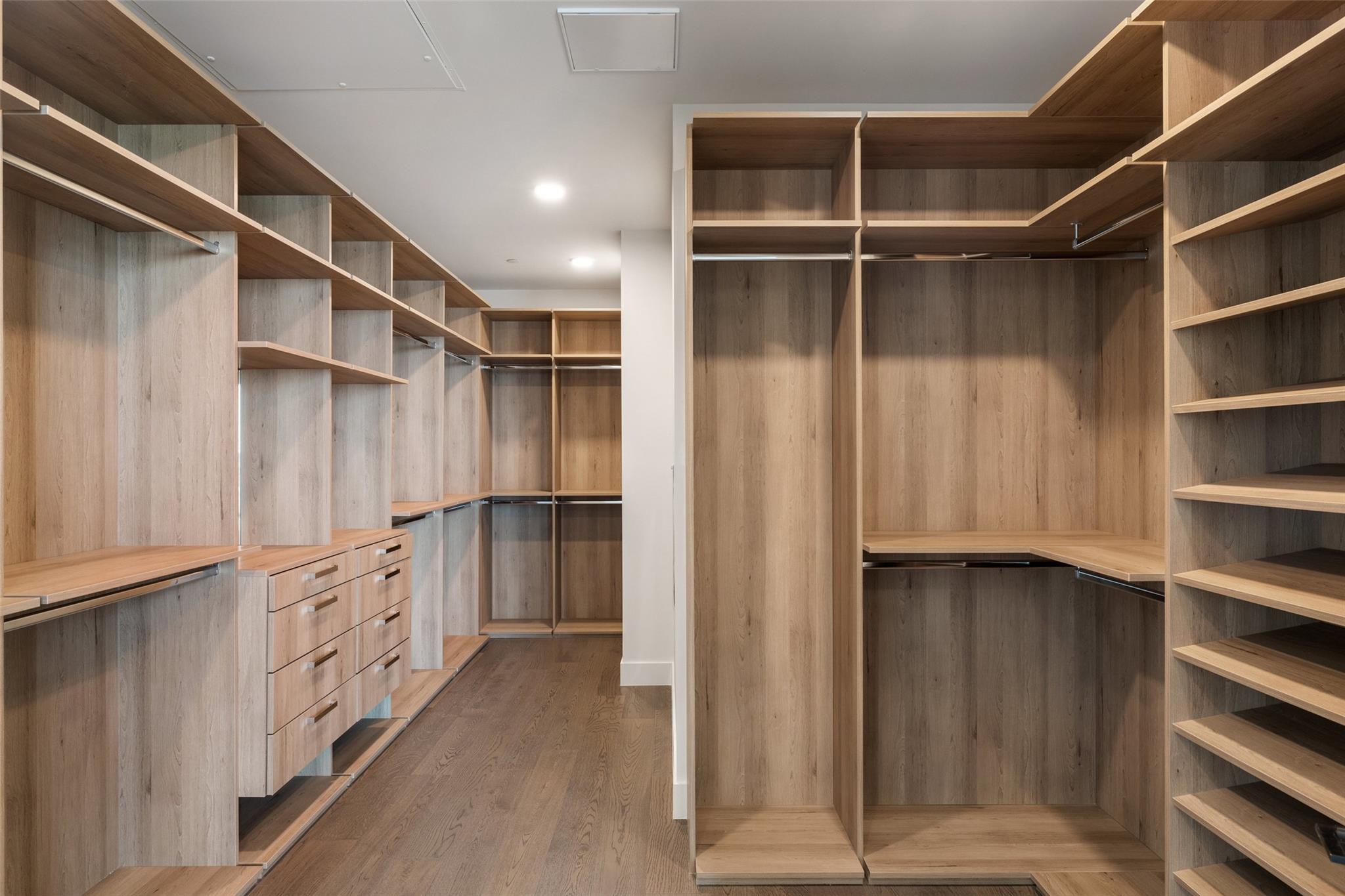 600 Guadalupe St # 6303, Austin, TX 78701