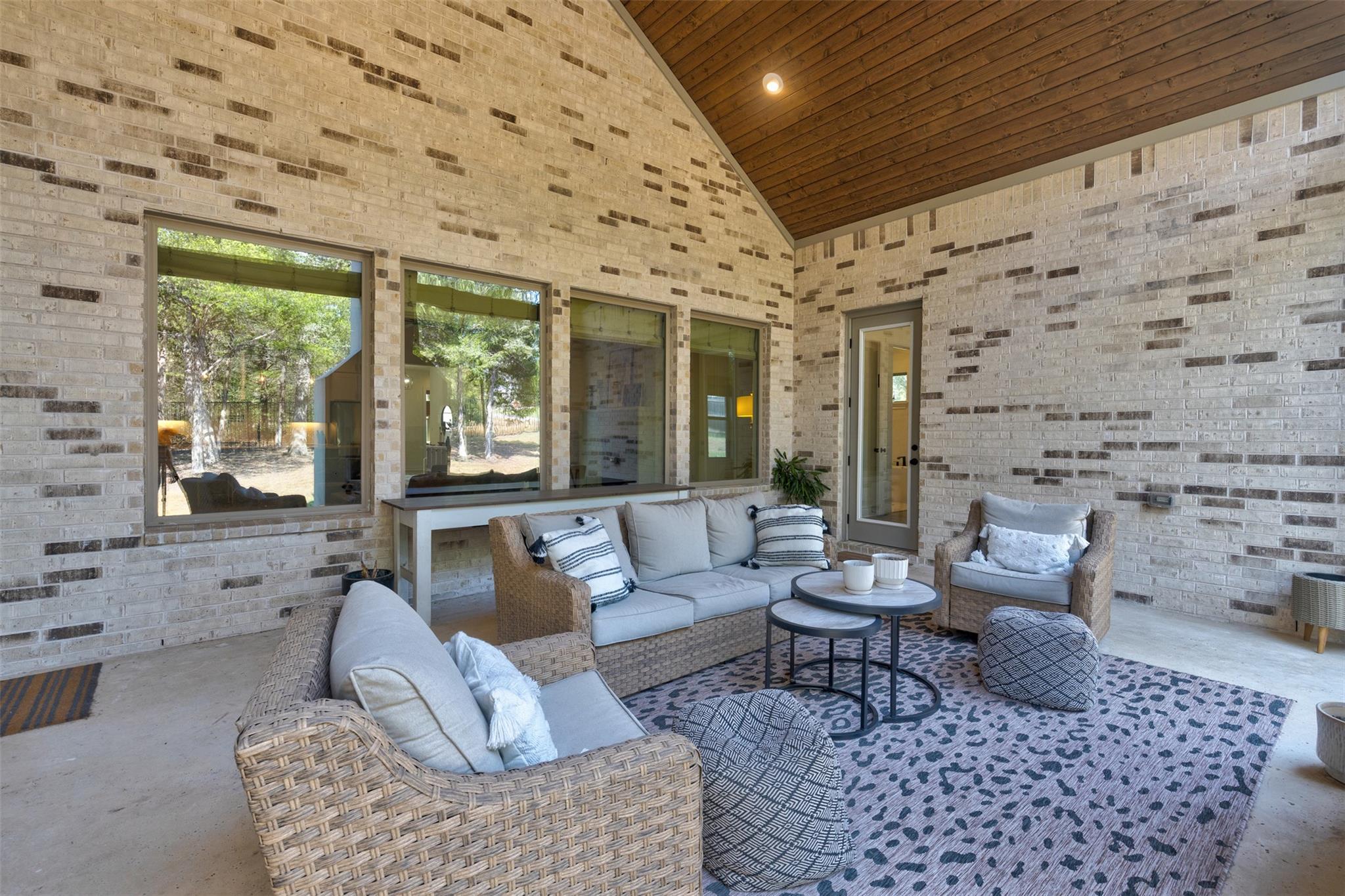 132 Darst Ln, Bastrop, TX 78602