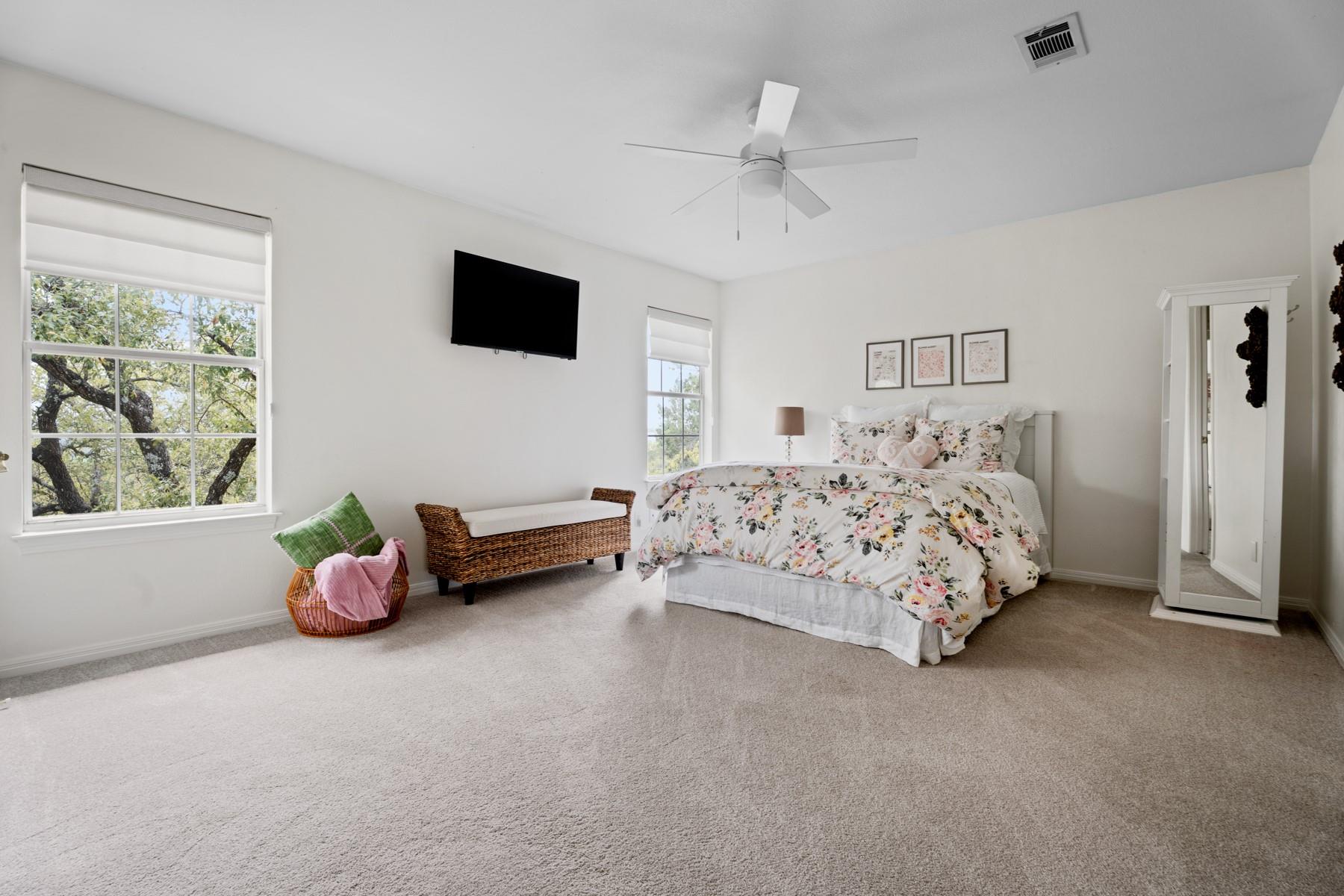 102 Hurst Creek Rd, Lakeway, TX 78734