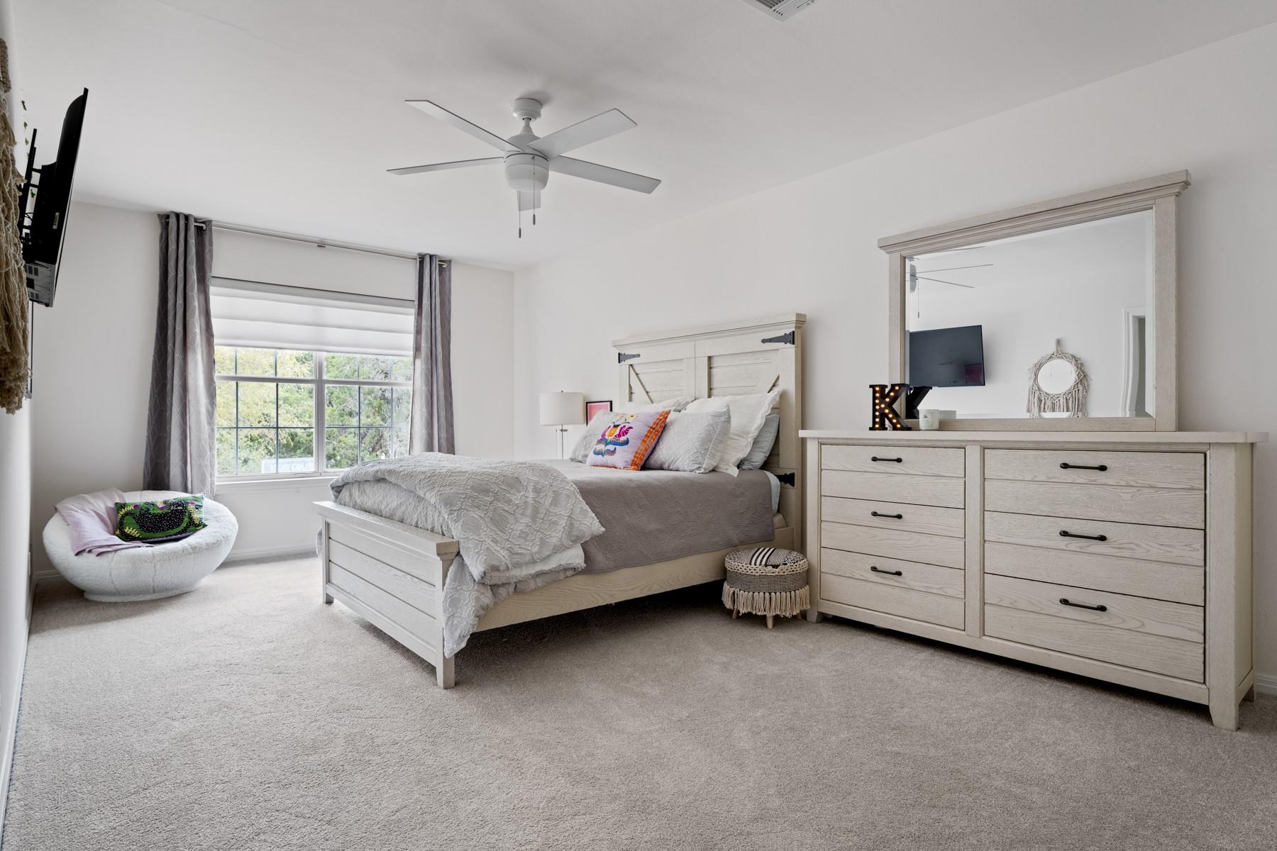 102 Hurst Creek Rd, Lakeway, TX 78734